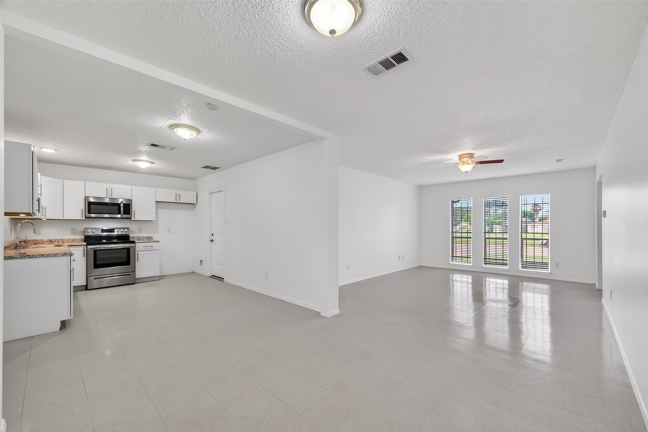 15022 Chipman Lane Property Photo 12