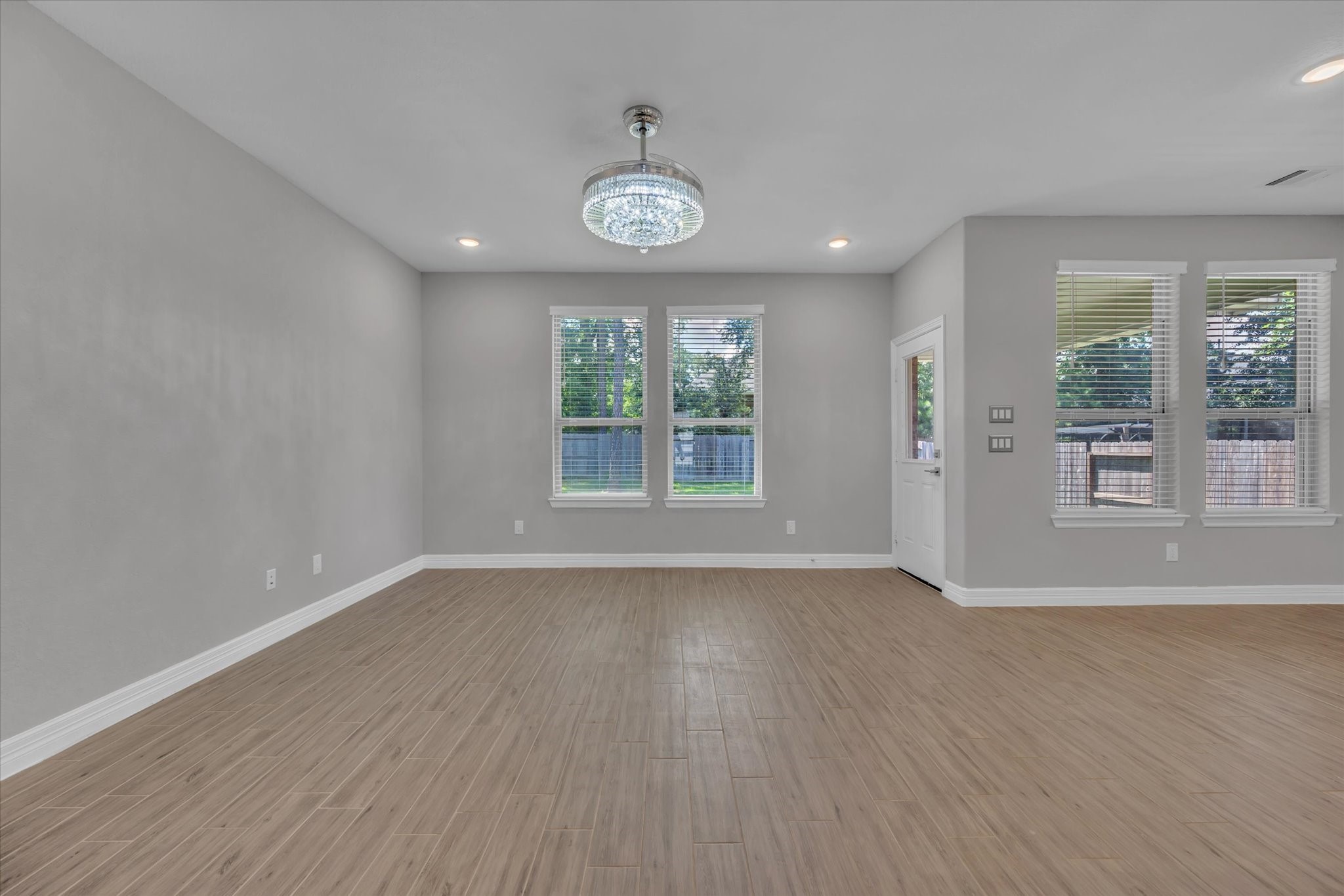 607 Spotted Sunfish Drive Property Photo 8