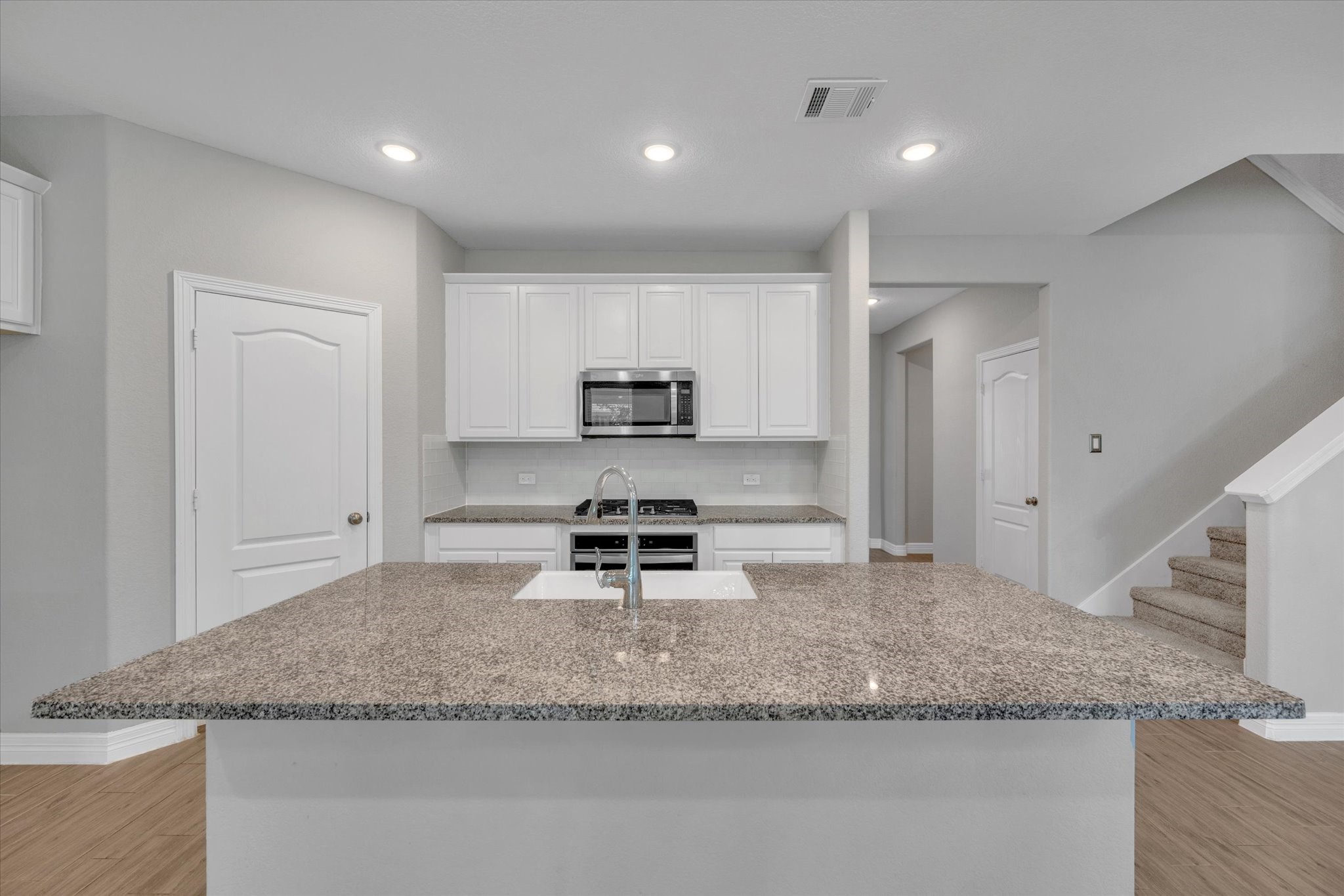 607 Spotted Sunfish Drive Property Photo 13