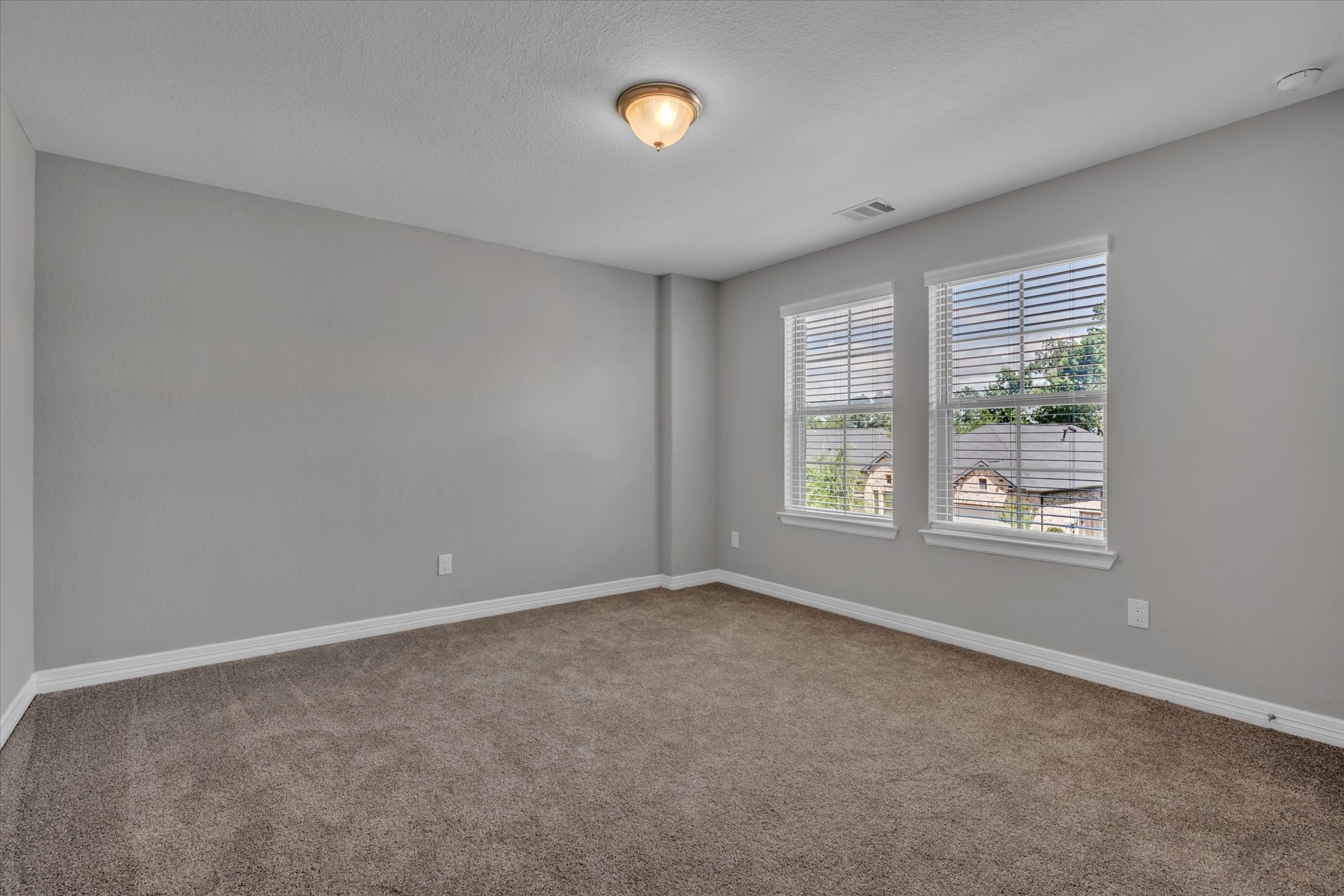 607 Spotted Sunfish Drive Property Photo 36