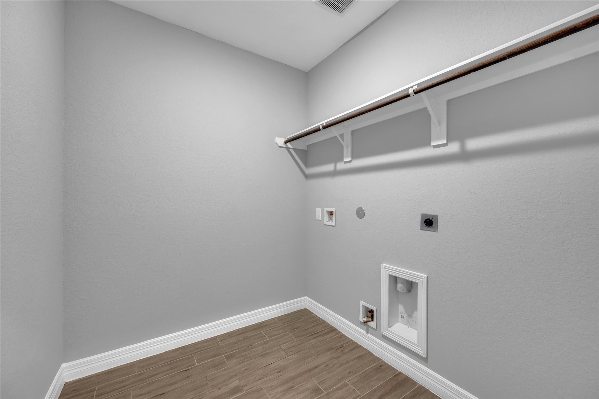 607 Spotted Sunfish Drive Property Photo 39