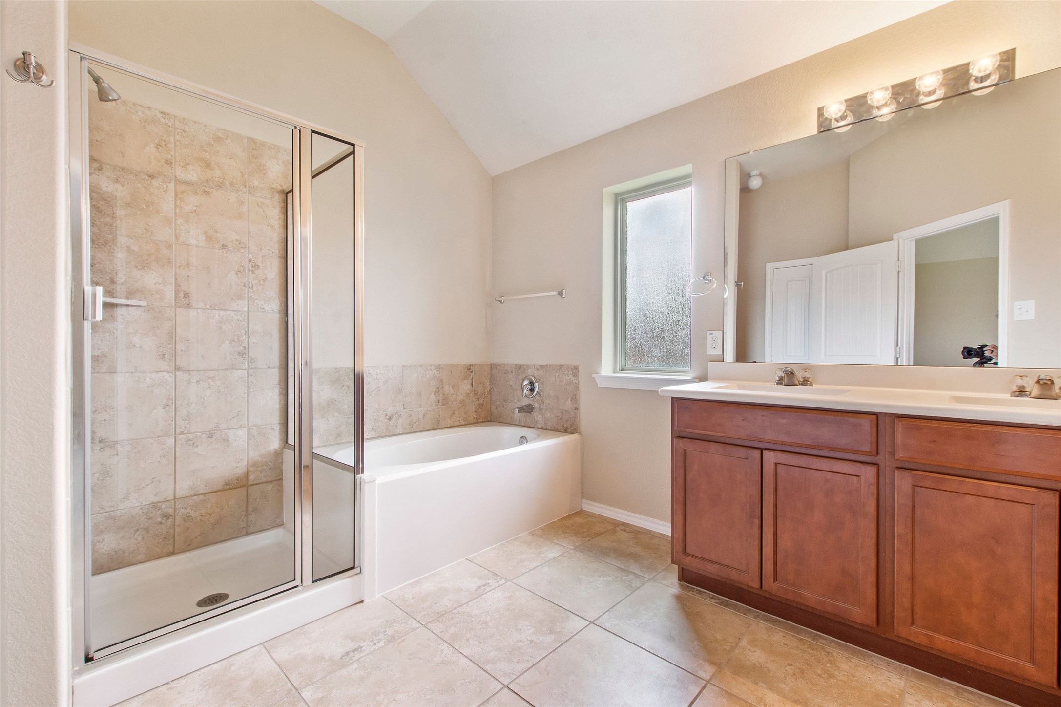 8746 Sunny Gallop Drive Property Photo 14