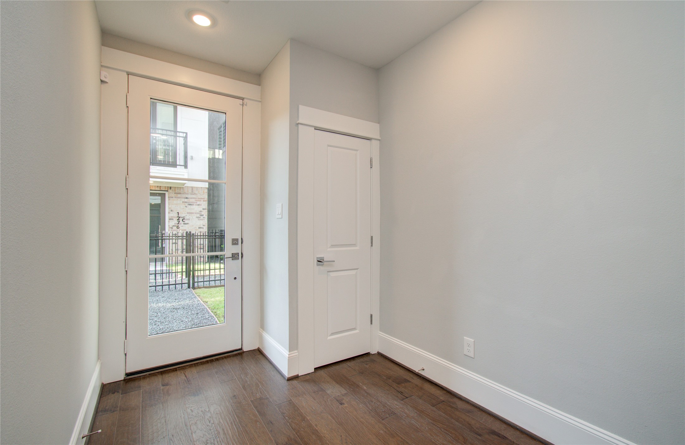 1262 N Post Oak Road A Property Photo 9