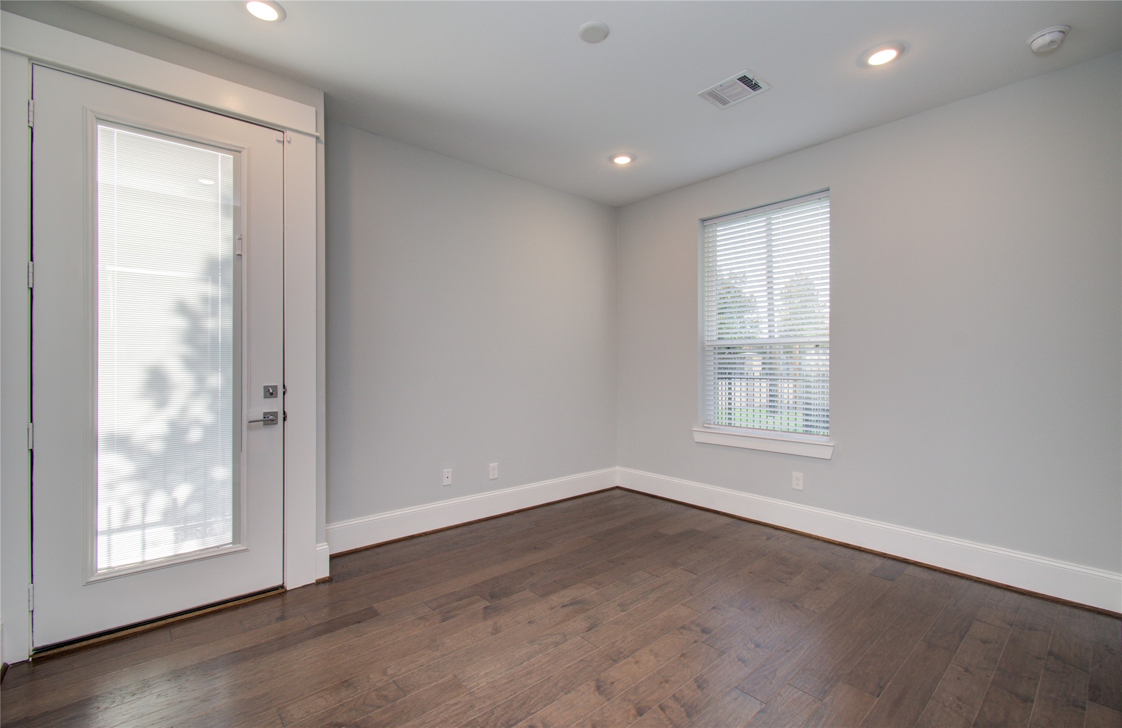 1262 N Post Oak Road A Property Photo 11