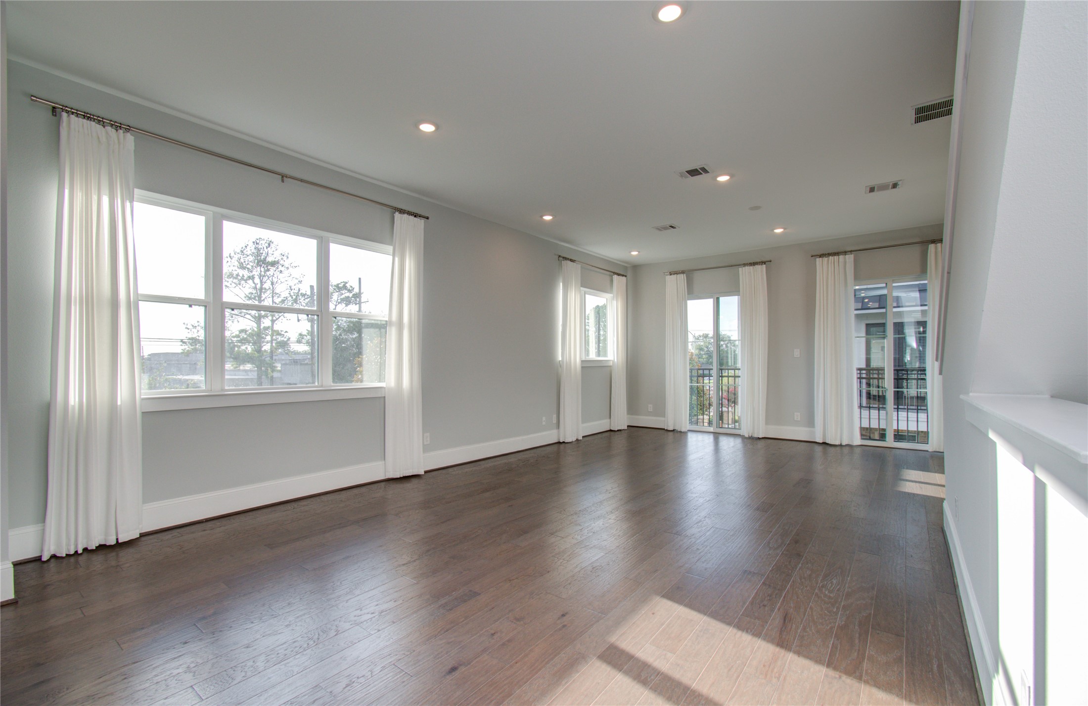 1262 N Post Oak Road A Property Photo 14