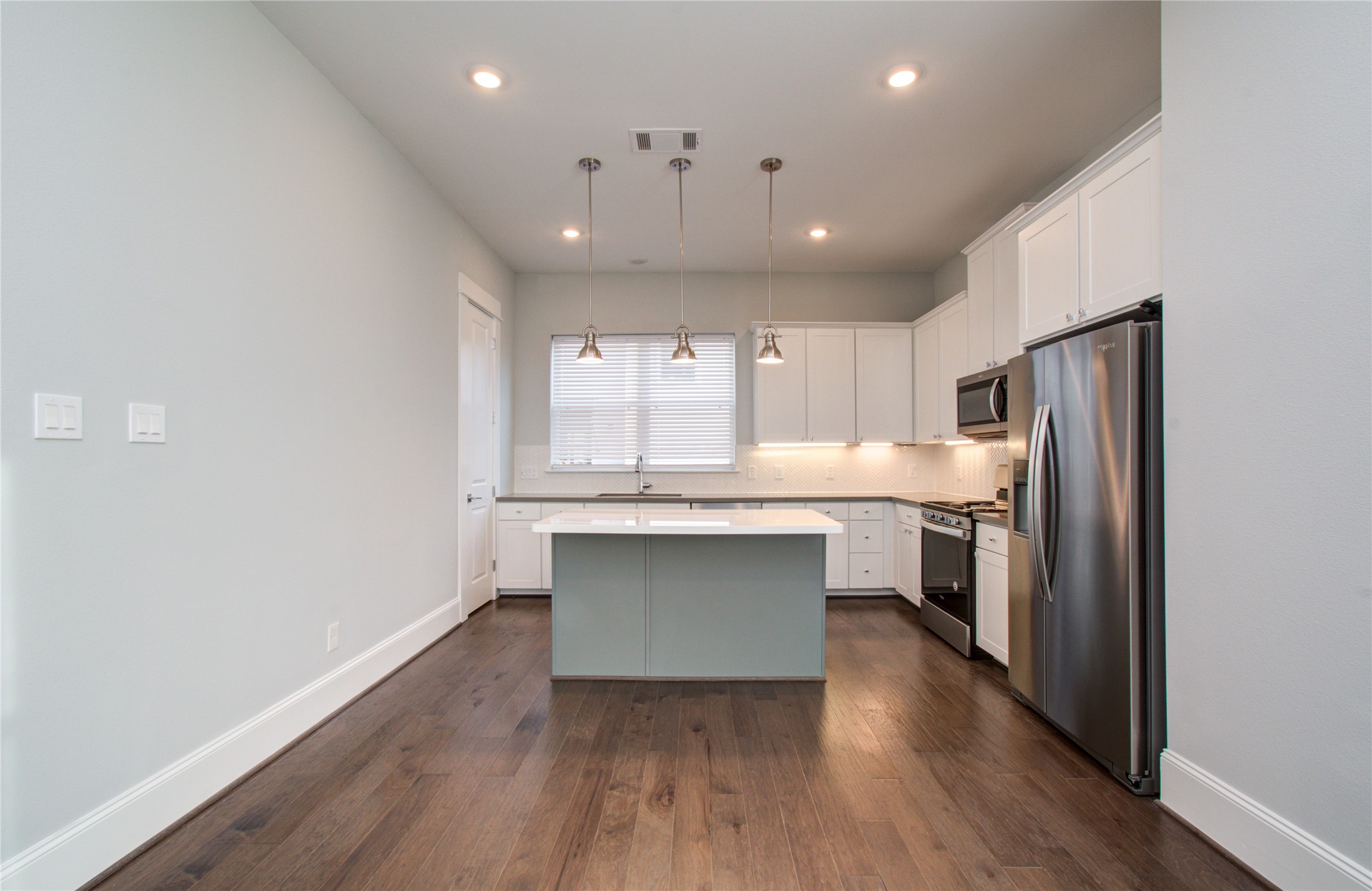 1262 N Post Oak Road A Property Photo 20