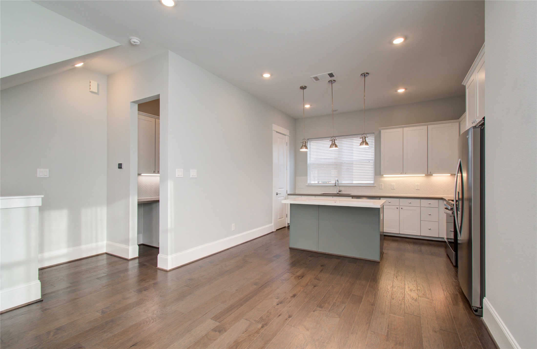 1262 N Post Oak Road A Property Photo 21