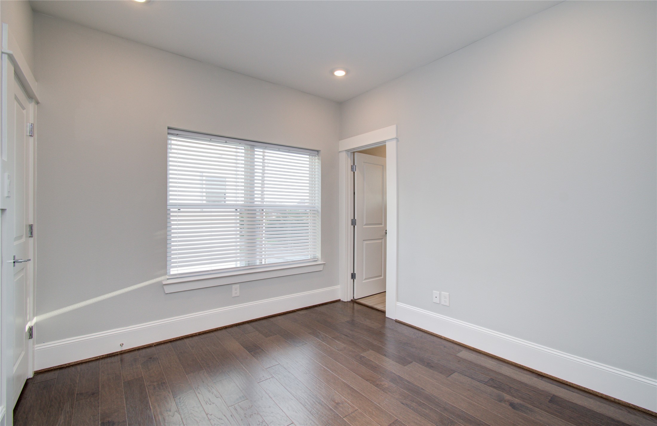 1262 N Post Oak Road A Property Photo 33