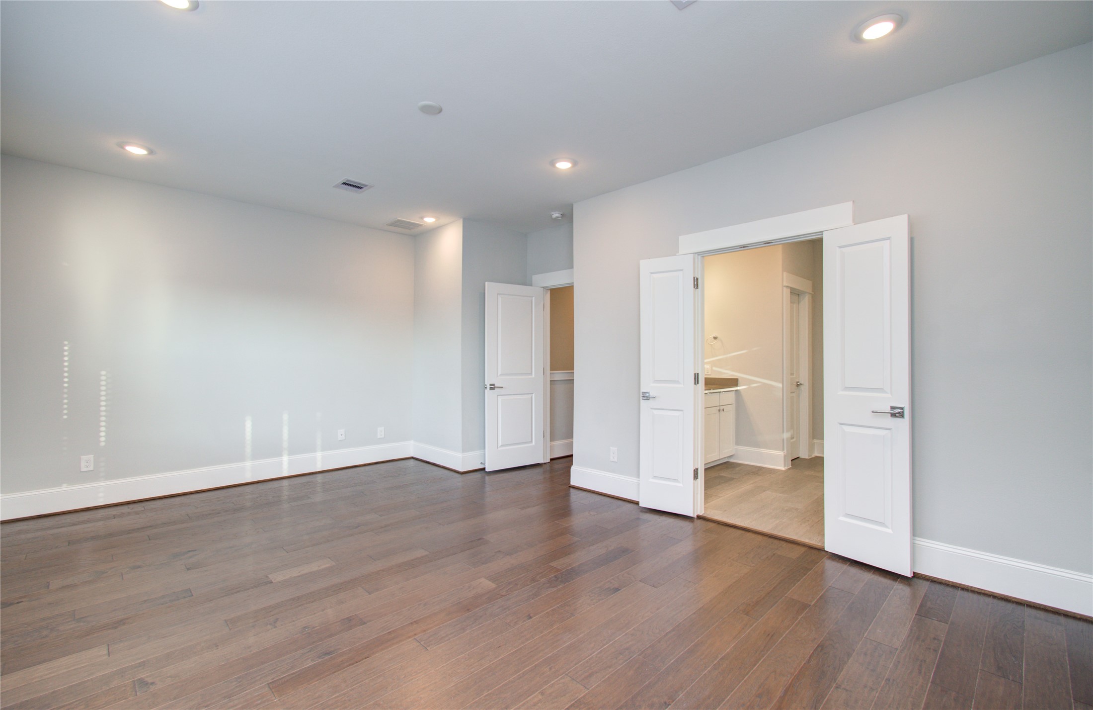 1262 N Post Oak Road A Property Photo 36