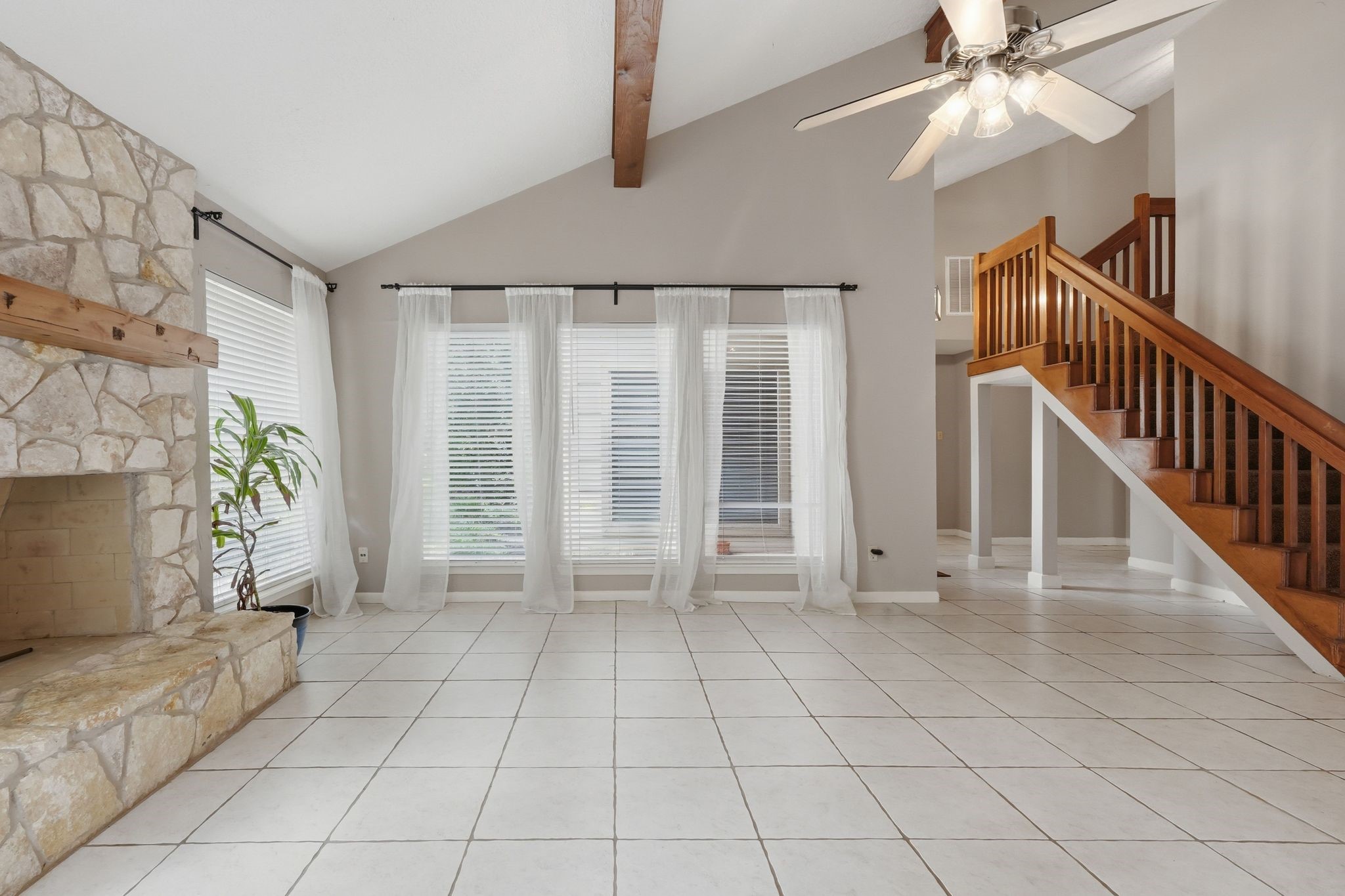 6611 Rippling Hollow Drive Property Photo 9