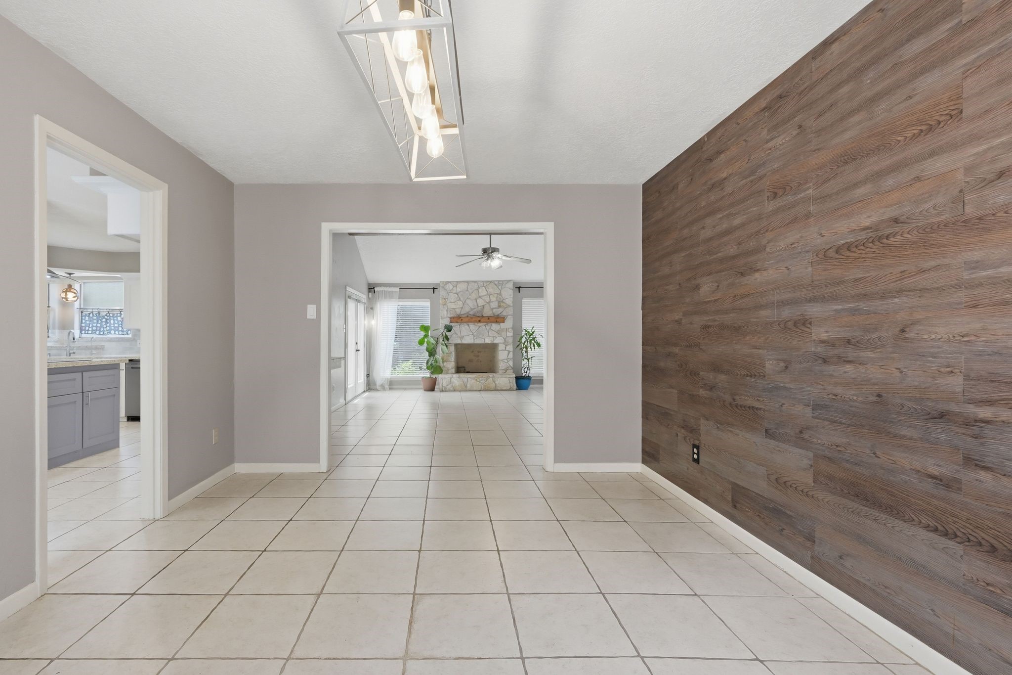 6611 Rippling Hollow Drive Property Photo 15