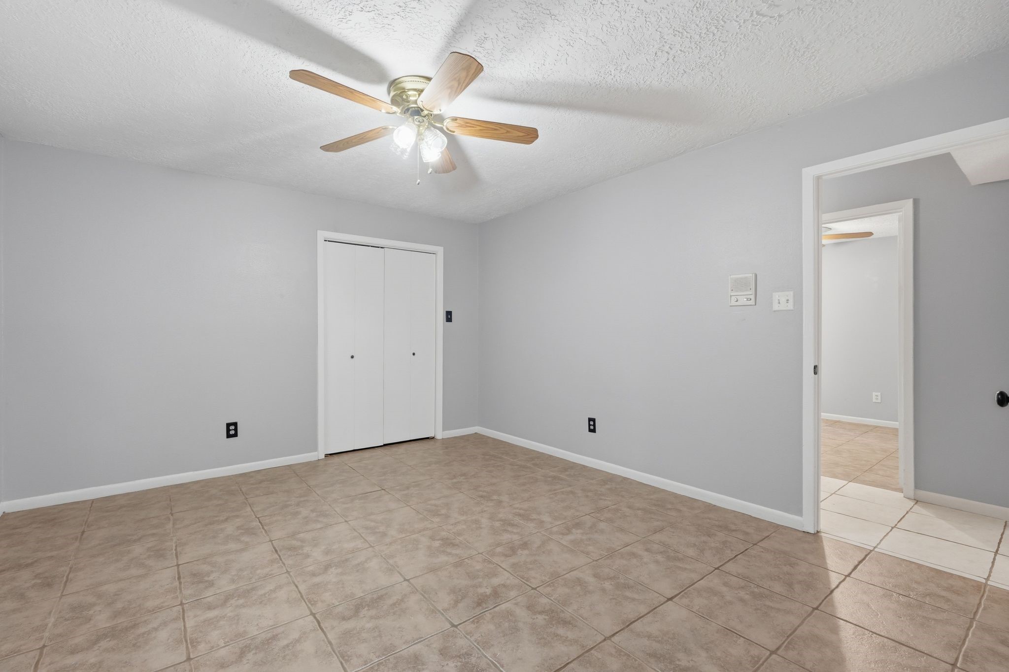 6611 Rippling Hollow Drive Property Photo 37