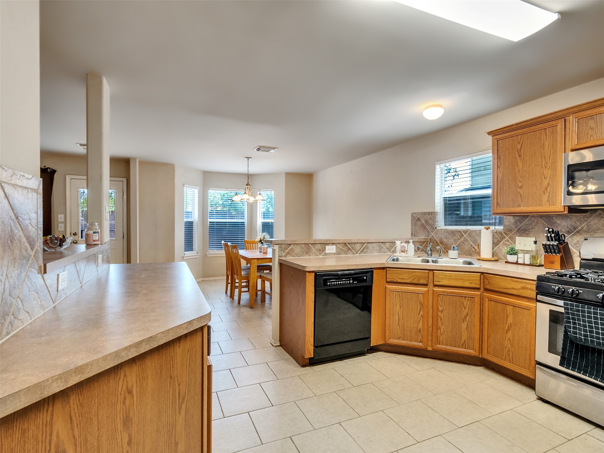 12707 Sandbur Valley Way Property Photo 15