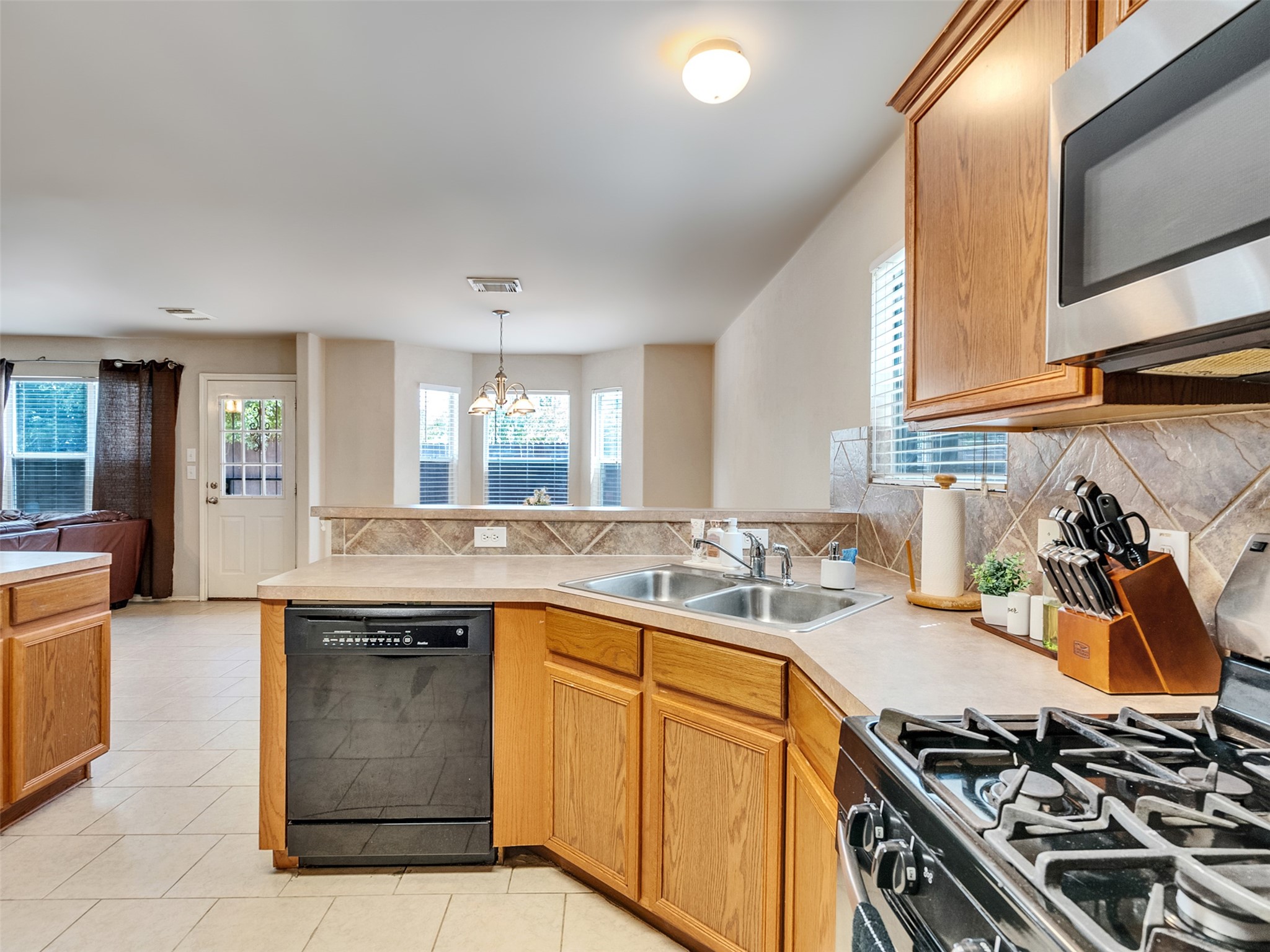12707 Sandbur Valley Way Property Photo 16