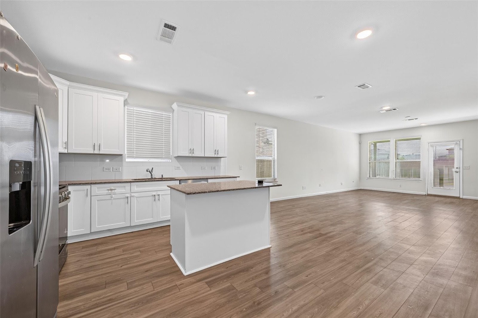 8111 Star Terrace Drive Property Photo 6