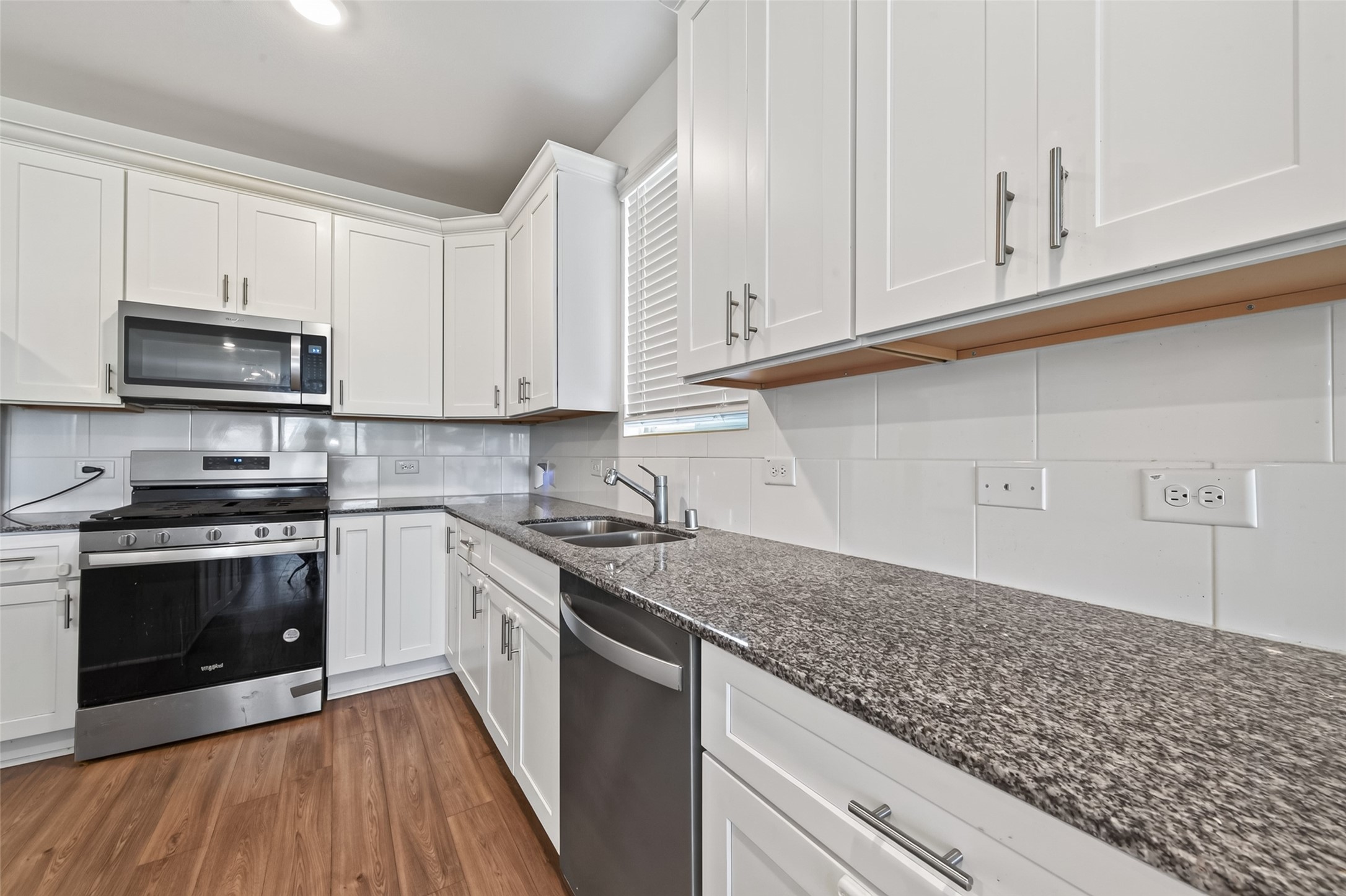 8111 Star Terrace Drive Property Photo 13