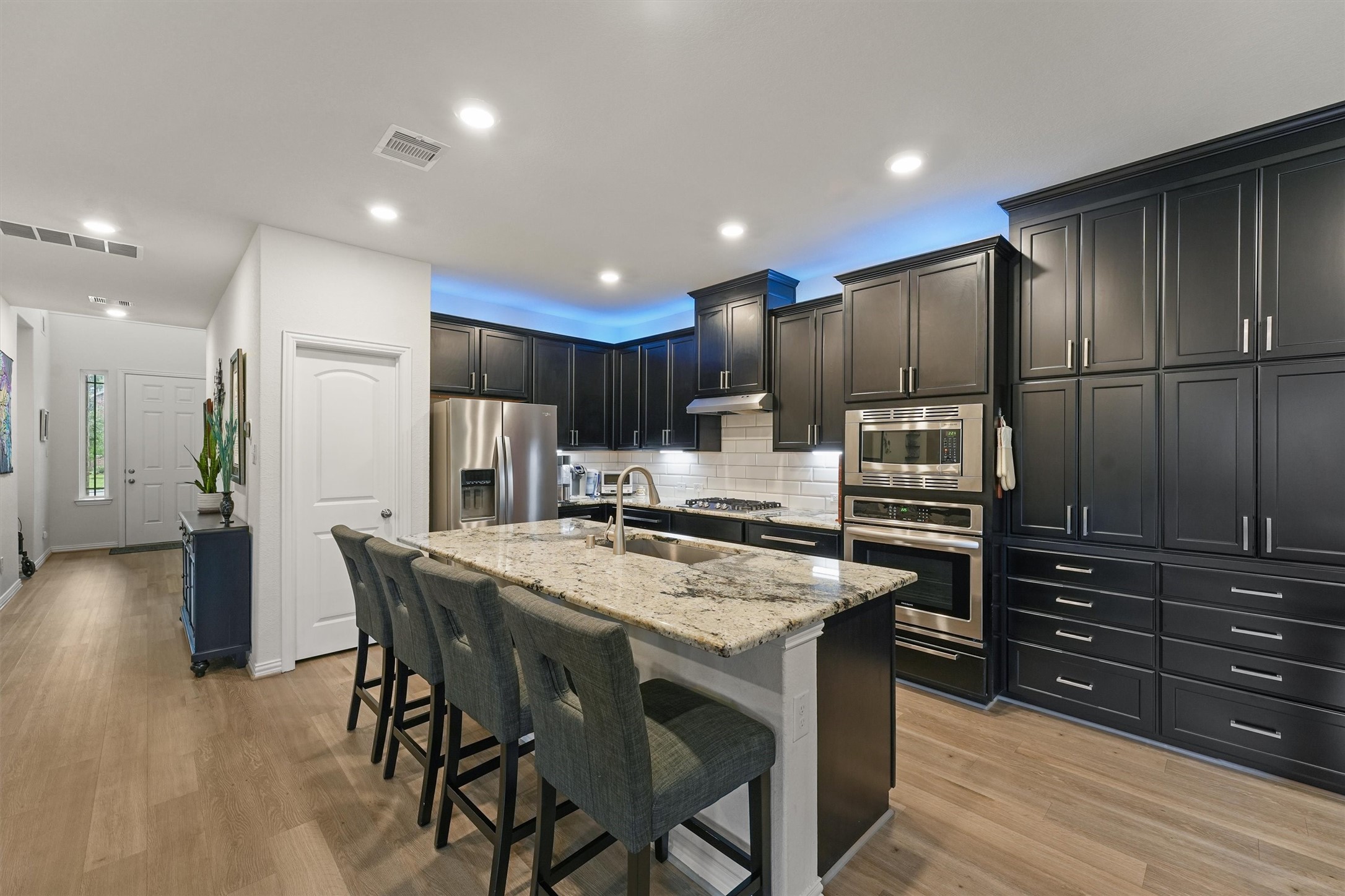 1207 Casal Springs Court Property Photo 4