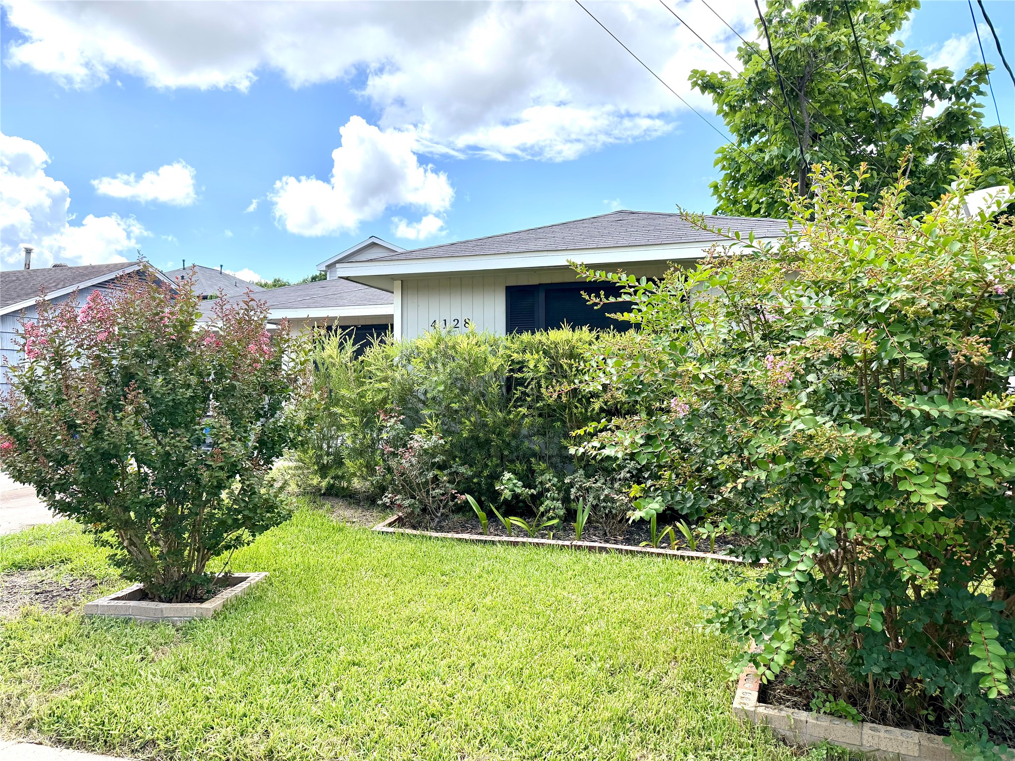 4128 Bissonnet Street Property Photo 3