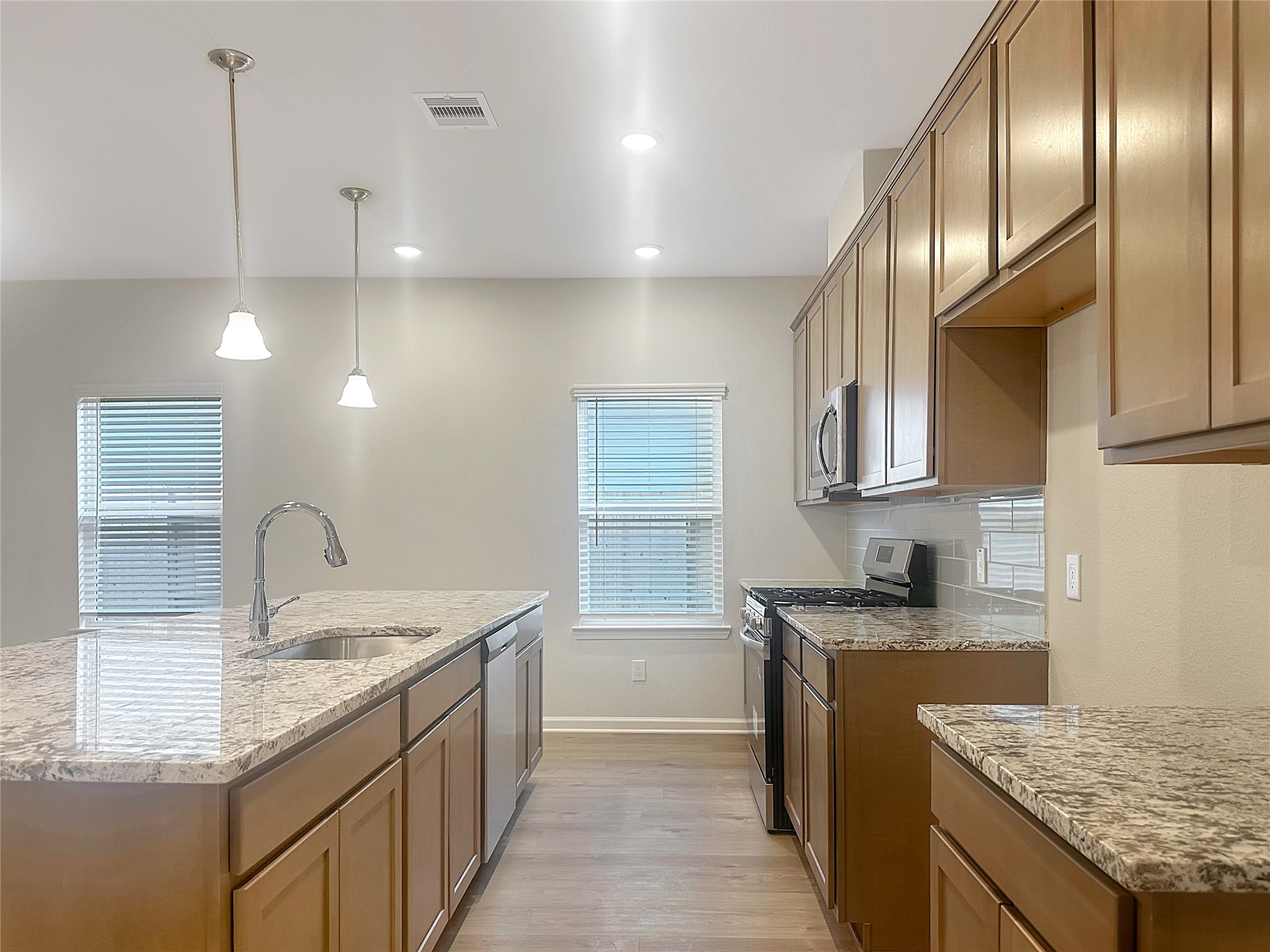 32515 Valley Redstem Way Property Photo 7