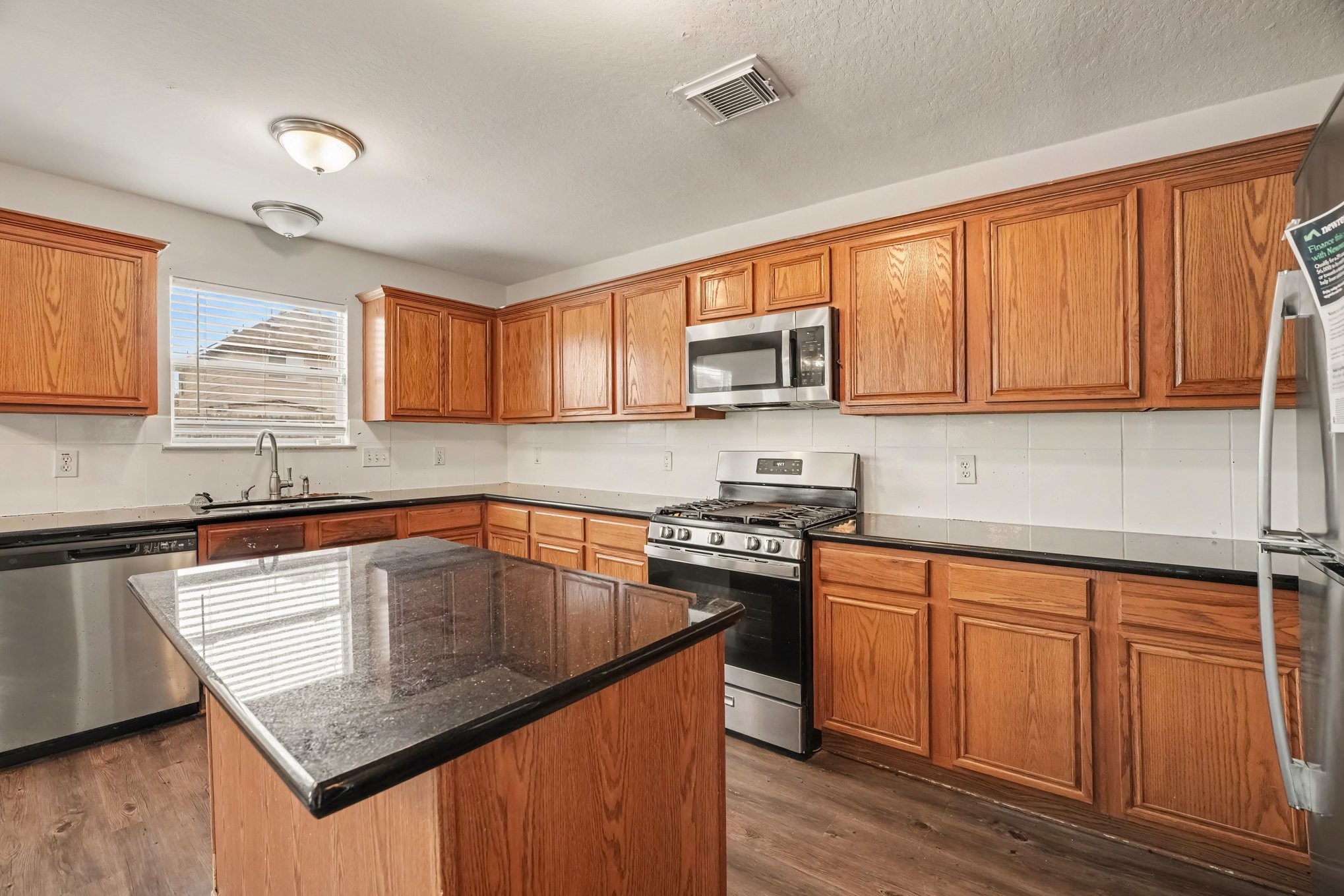 913 Chad Property Photo 7