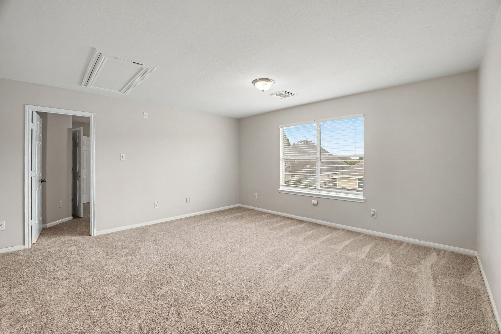 913 Chad Property Photo 15