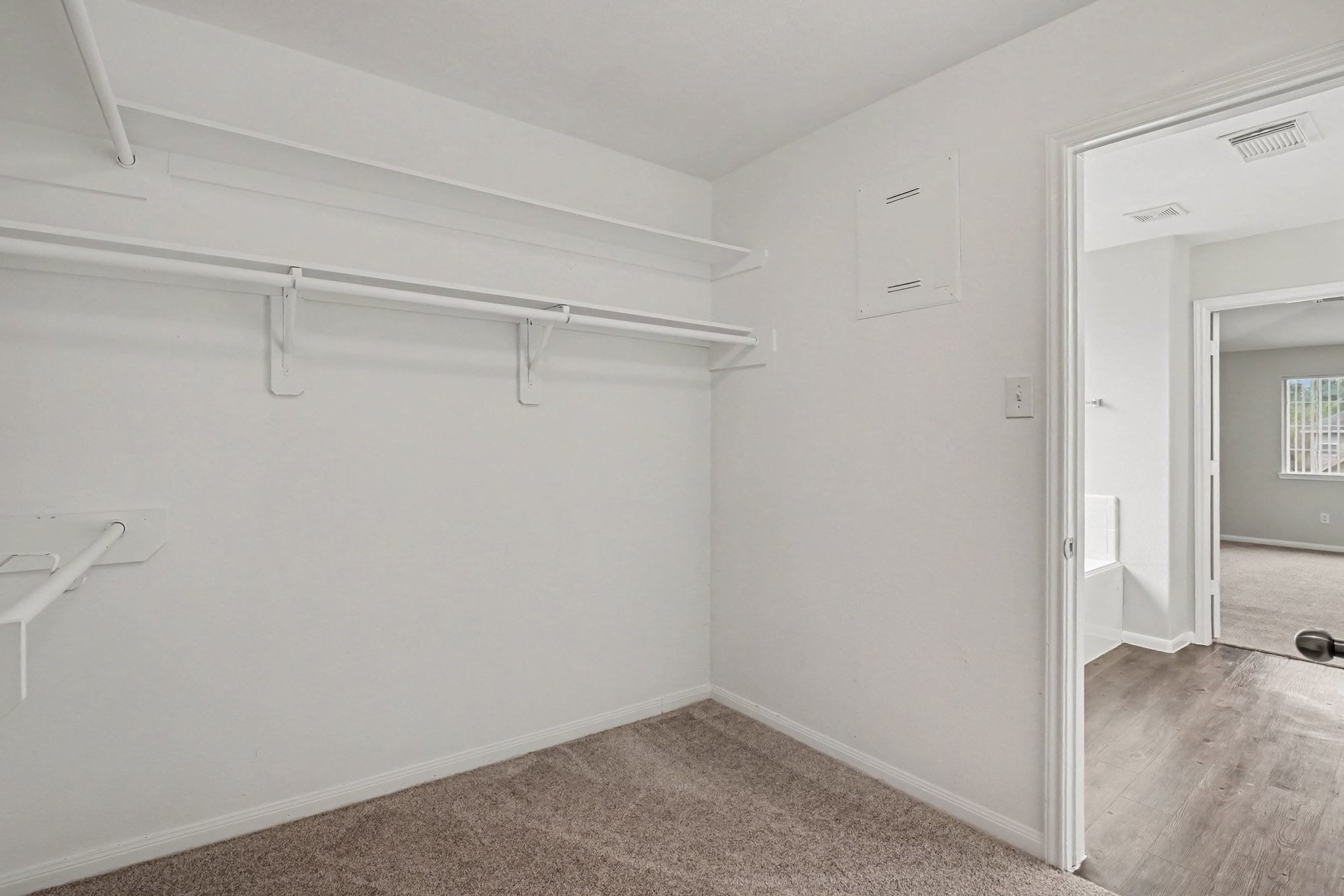 913 Chad Property Photo 24