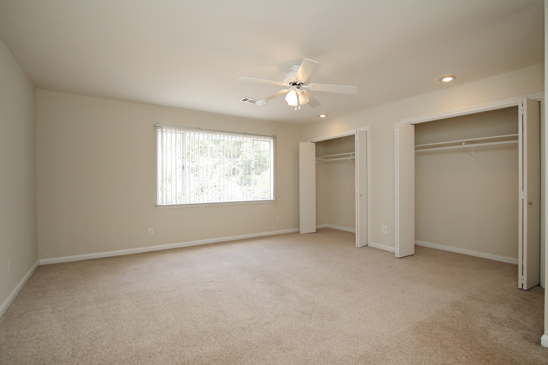 1733 Commonwealth Street Property Photo 17