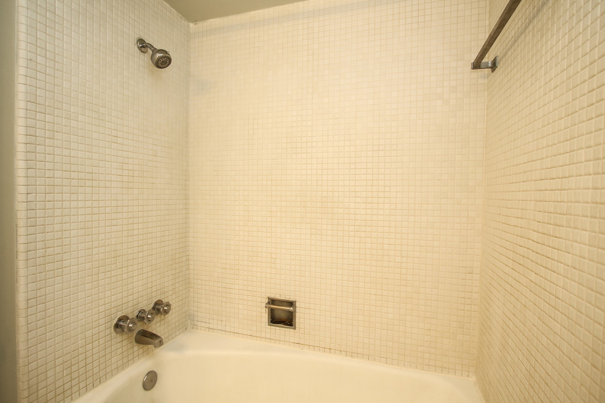 1733 Commonwealth Street Property Photo 21