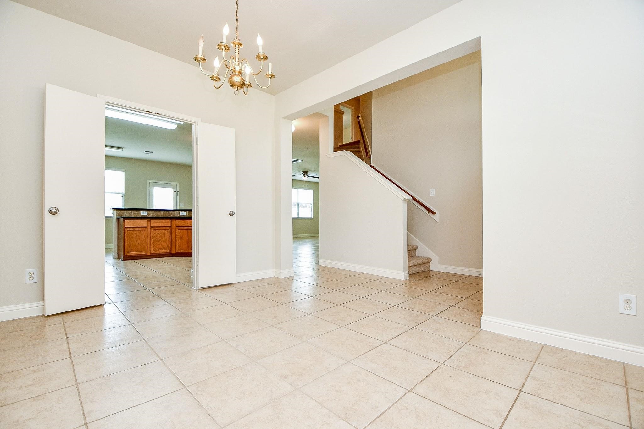 2707 Silk Tree Lane Property Photo 12