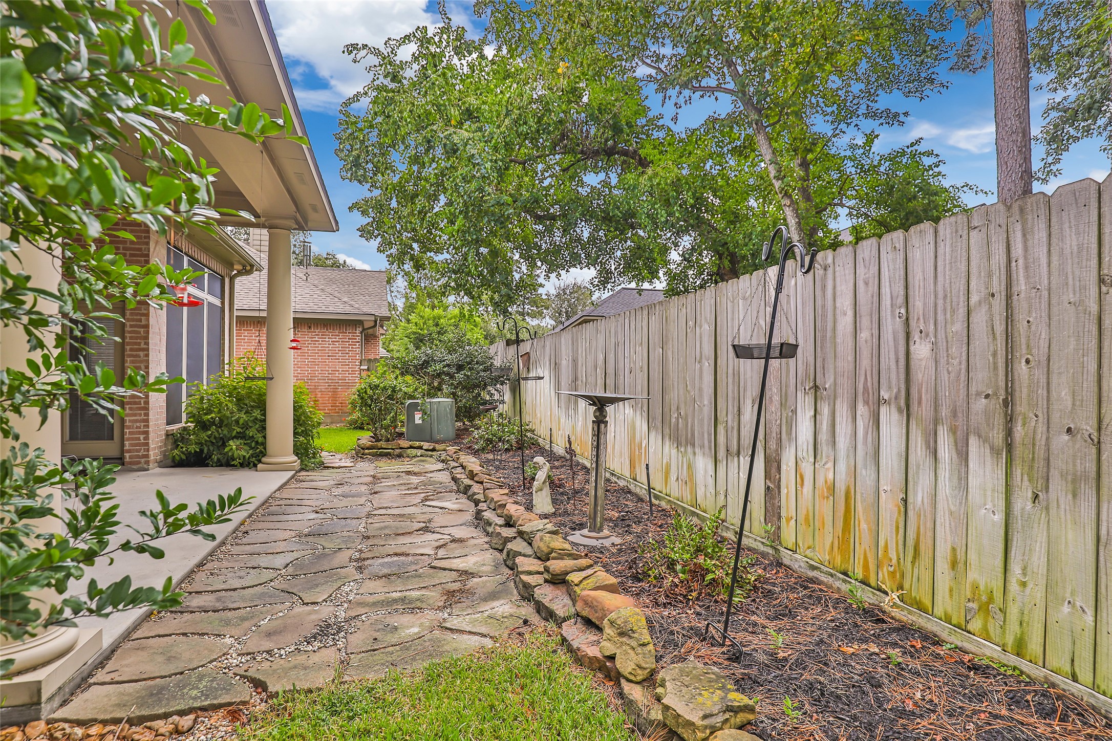 19510 Meadow Rose Court Property Photo 35
