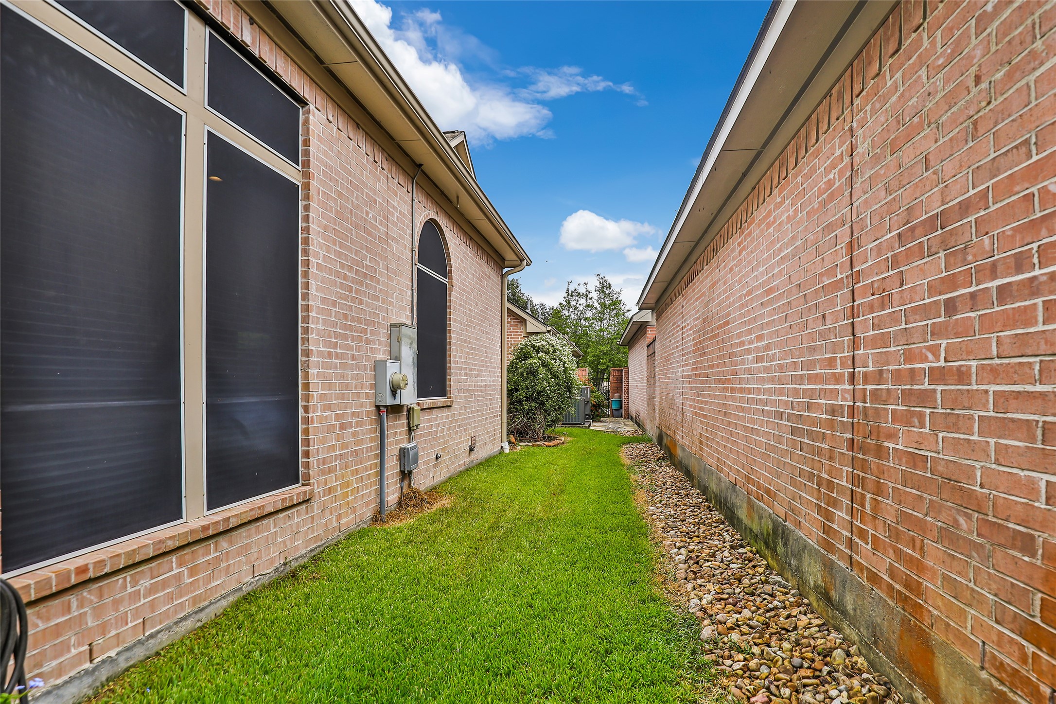 19510 Meadow Rose Court Property Photo 37