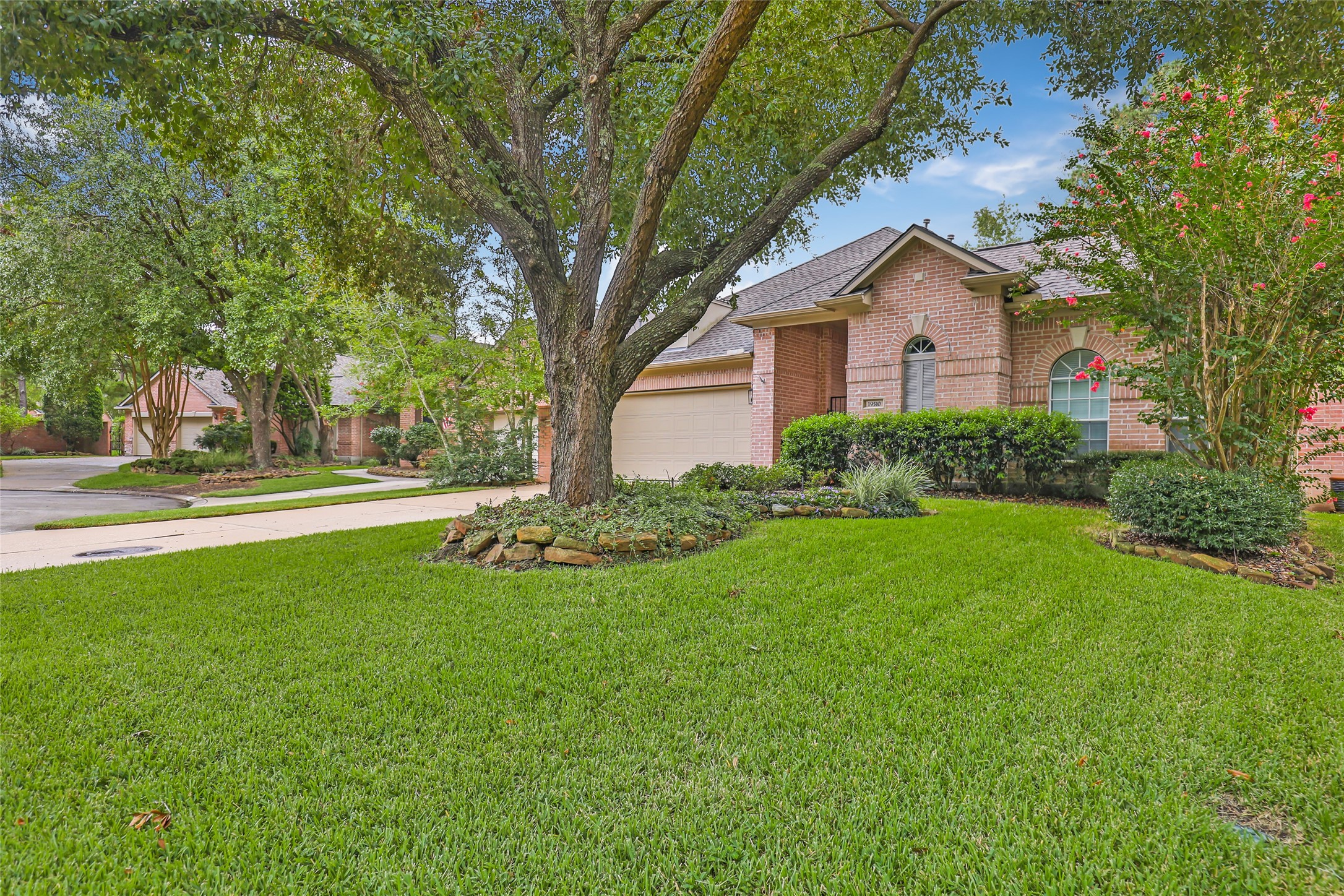 19510 Meadow Rose Court Property Photo 39