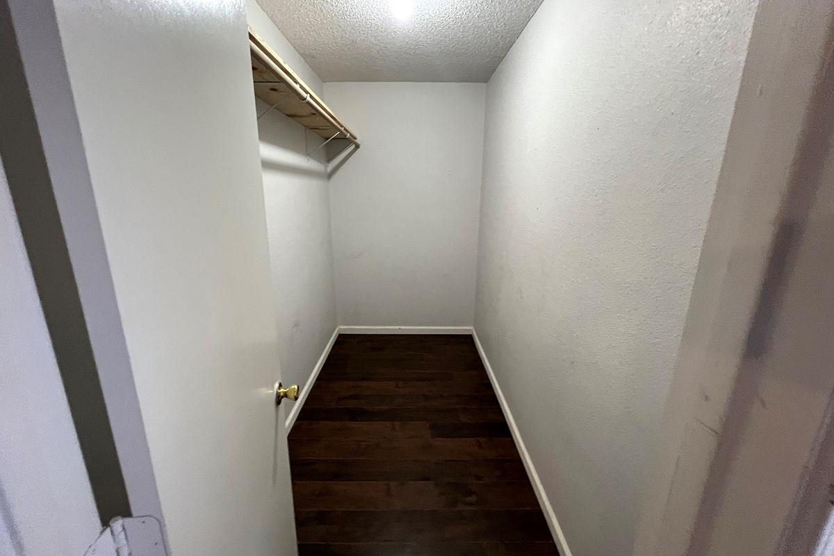 6327 Goforth Street Property Photo 9