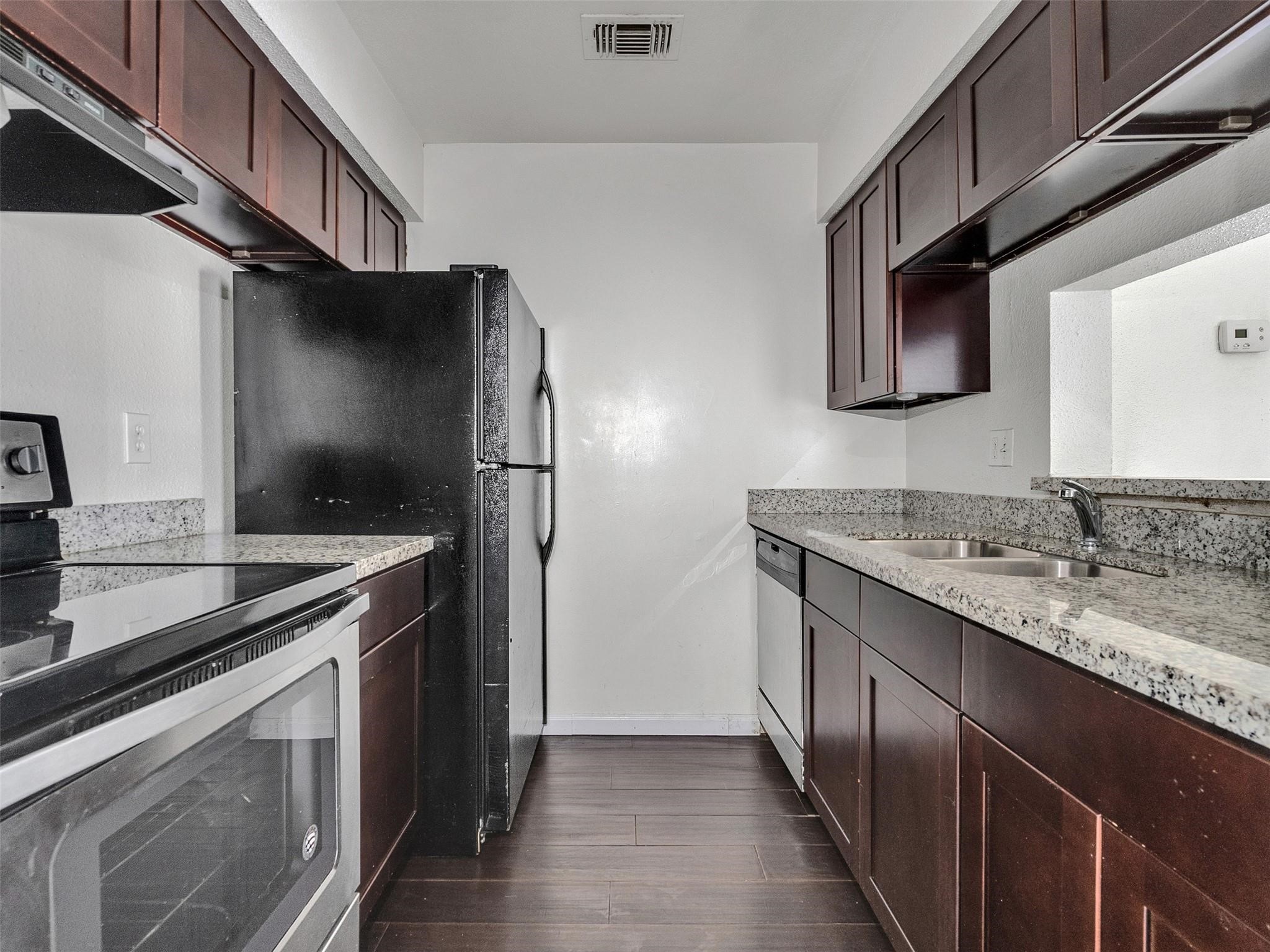12658 Ashford Meadow Drive B Property Photo 4
