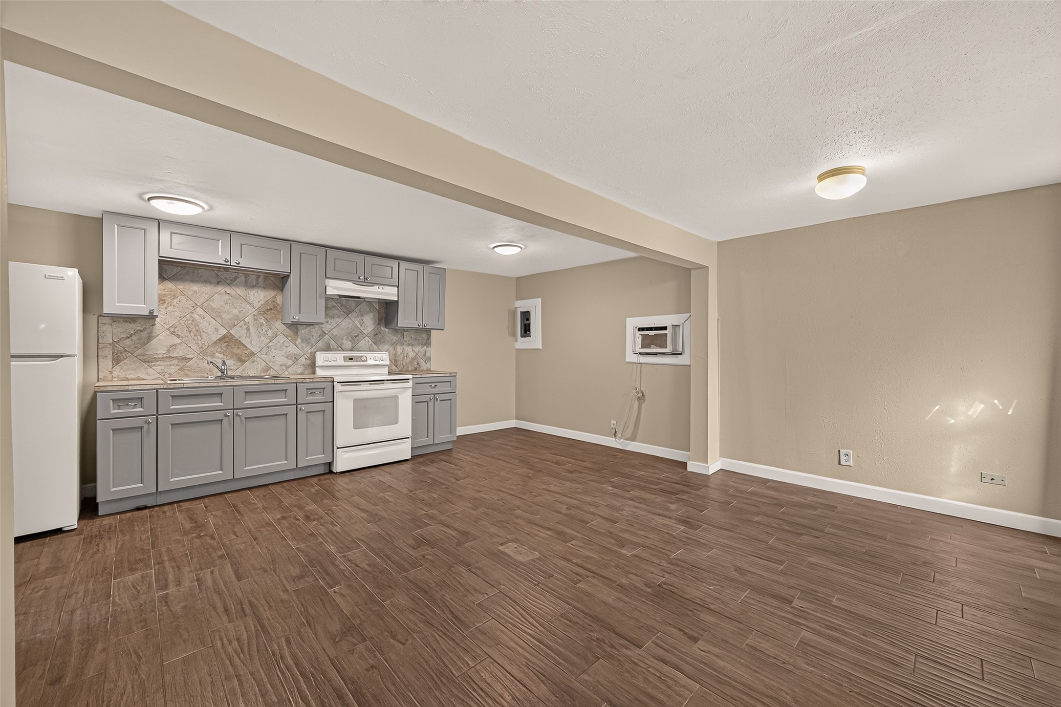 4203 Polk Street A Property Photo 5