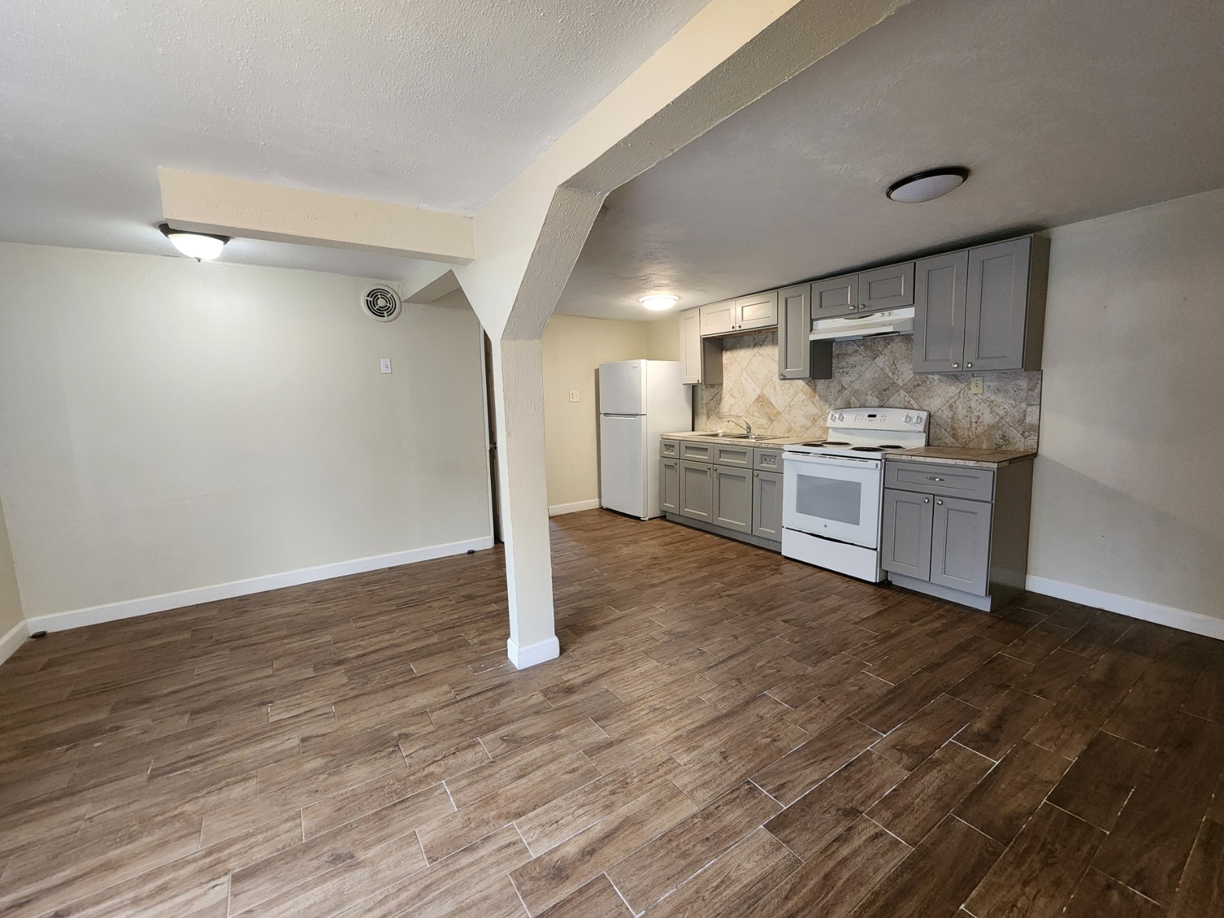 4203 Polk Street A Property Photo 6