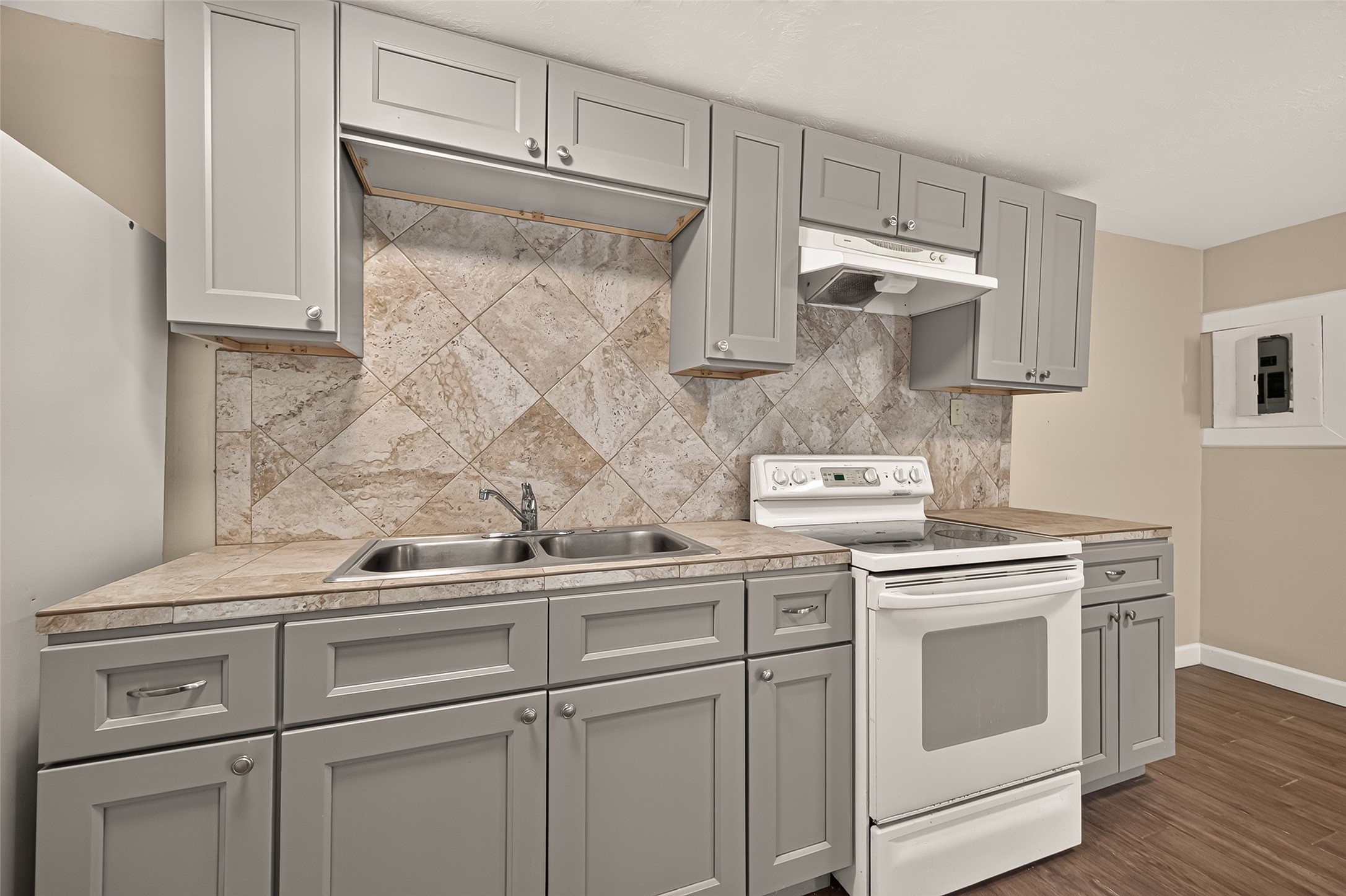 4203 Polk Street A Property Photo 10