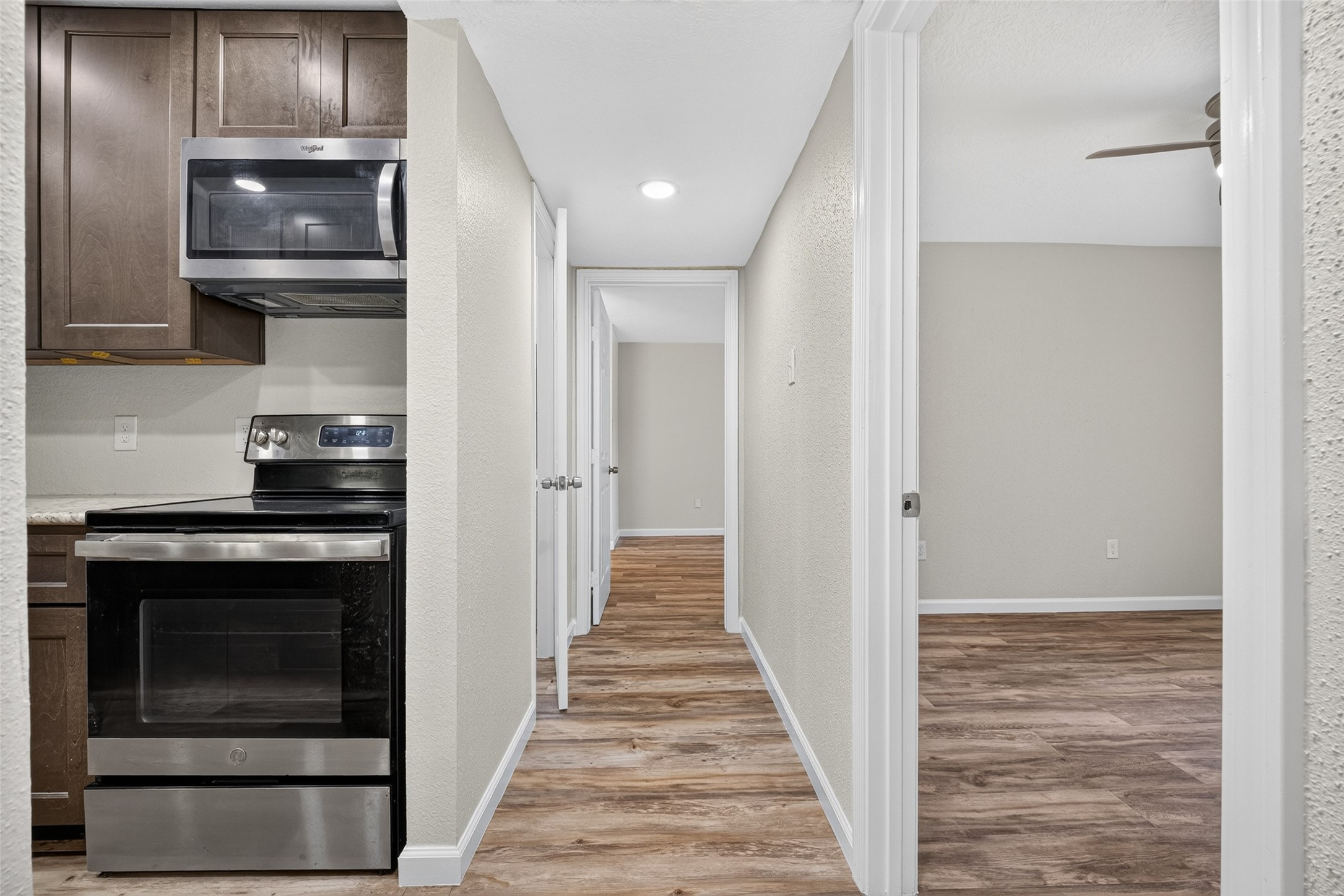1516 Bay Area Boulevard S15 Property Photo 14