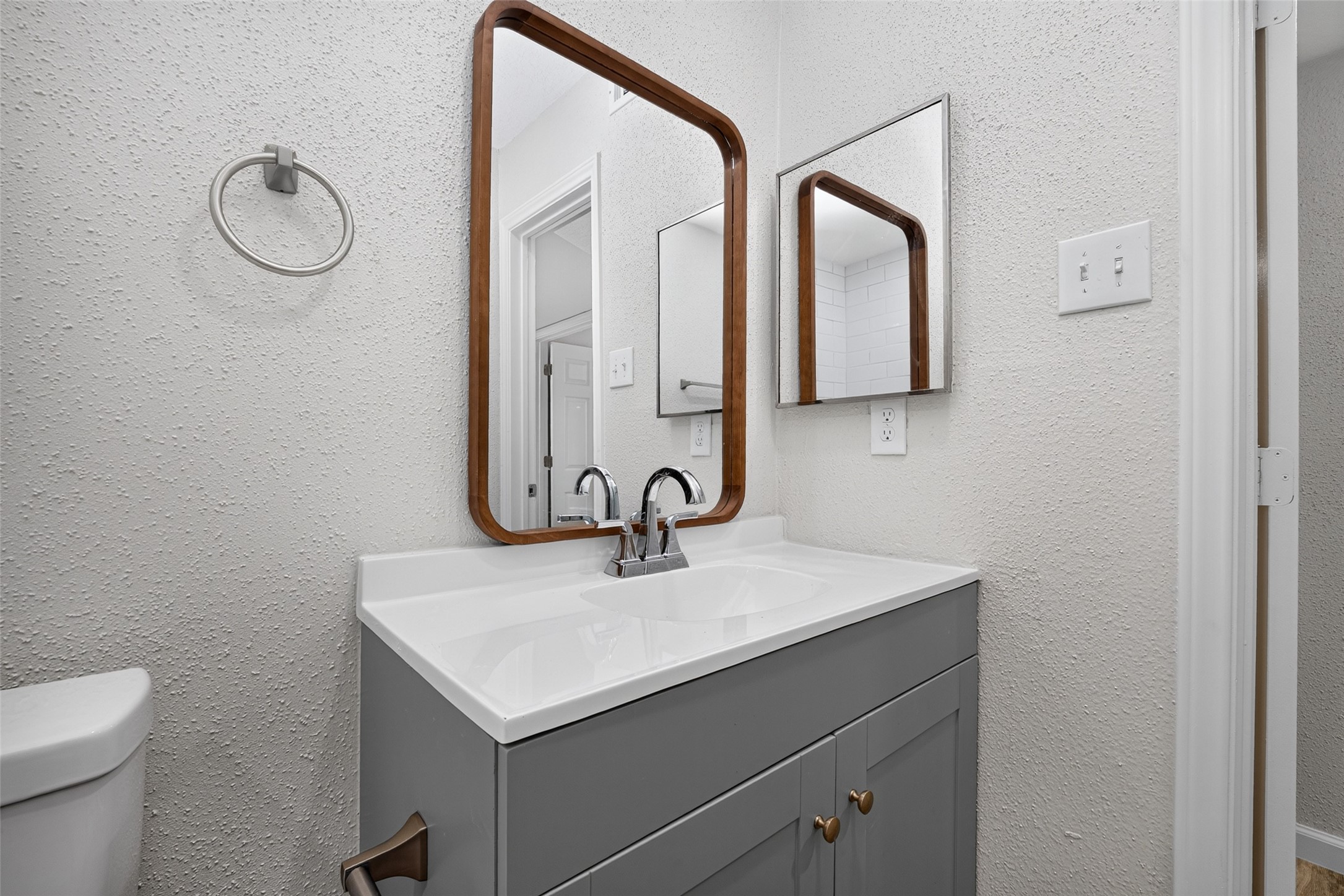 1516 Bay Area Boulevard S15 Property Photo 31