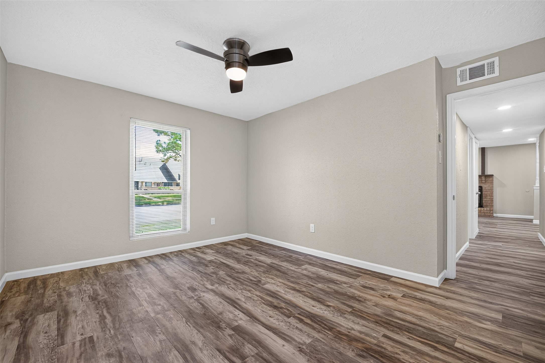 1516 Bay Area Boulevard S15 Property Photo 33