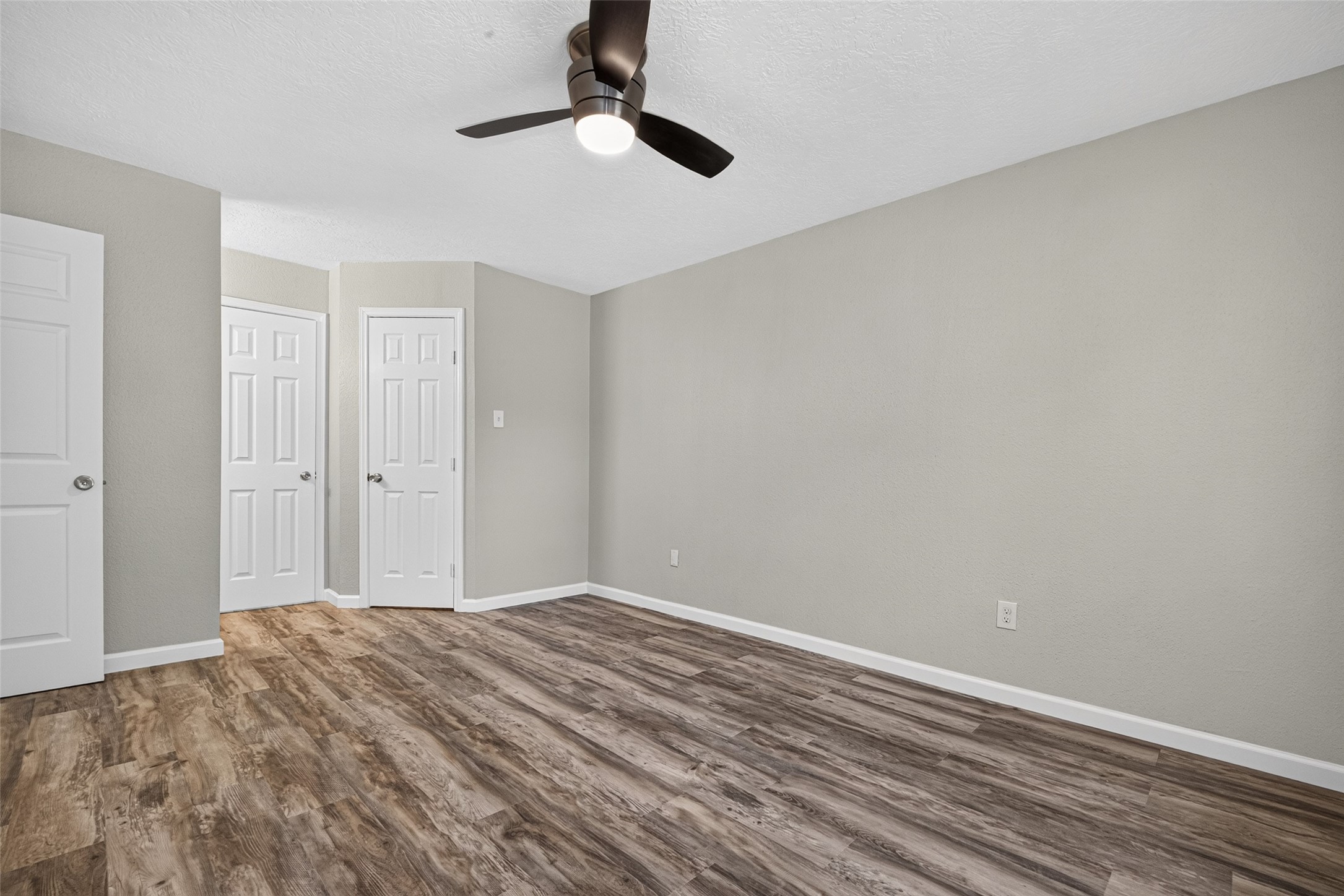 1516 Bay Area Boulevard S15 Property Photo 35