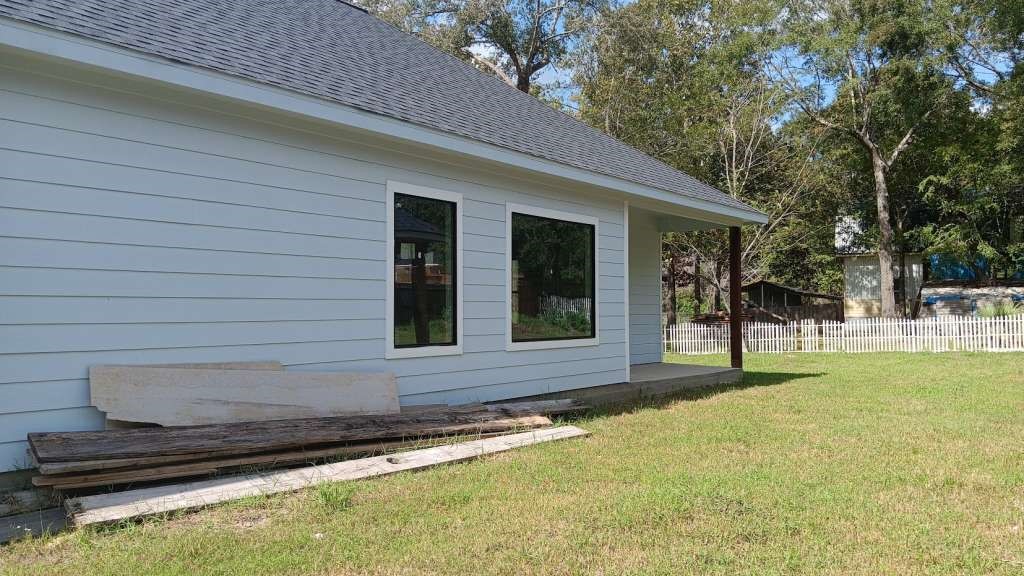 551 White Oak Drive Property Photo 4