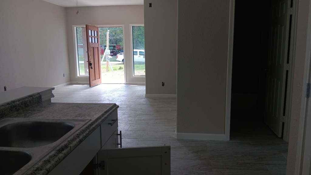 551 White Oak Drive Property Photo 7