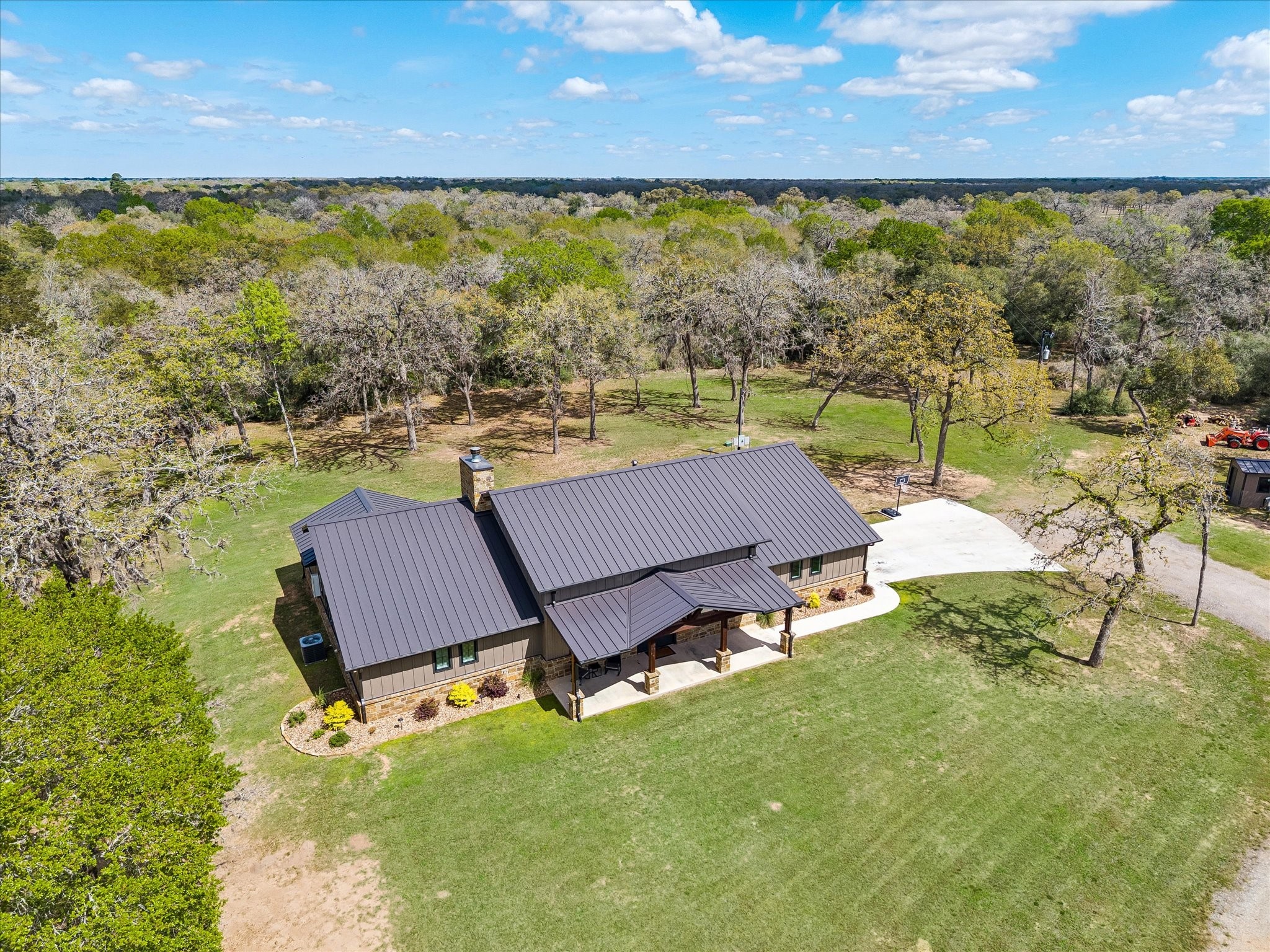 1058 Fm 1890 Property Photo 3