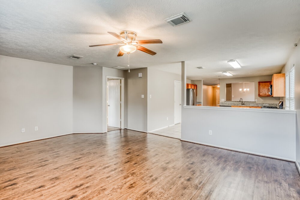 4931 Winding View Lane Property Photo 3
