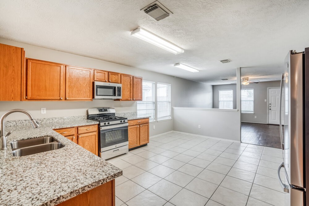 4931 Winding View Lane Property Photo 6