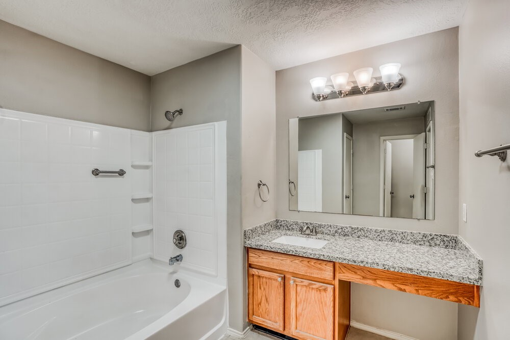 4931 Winding View Lane Property Photo 11