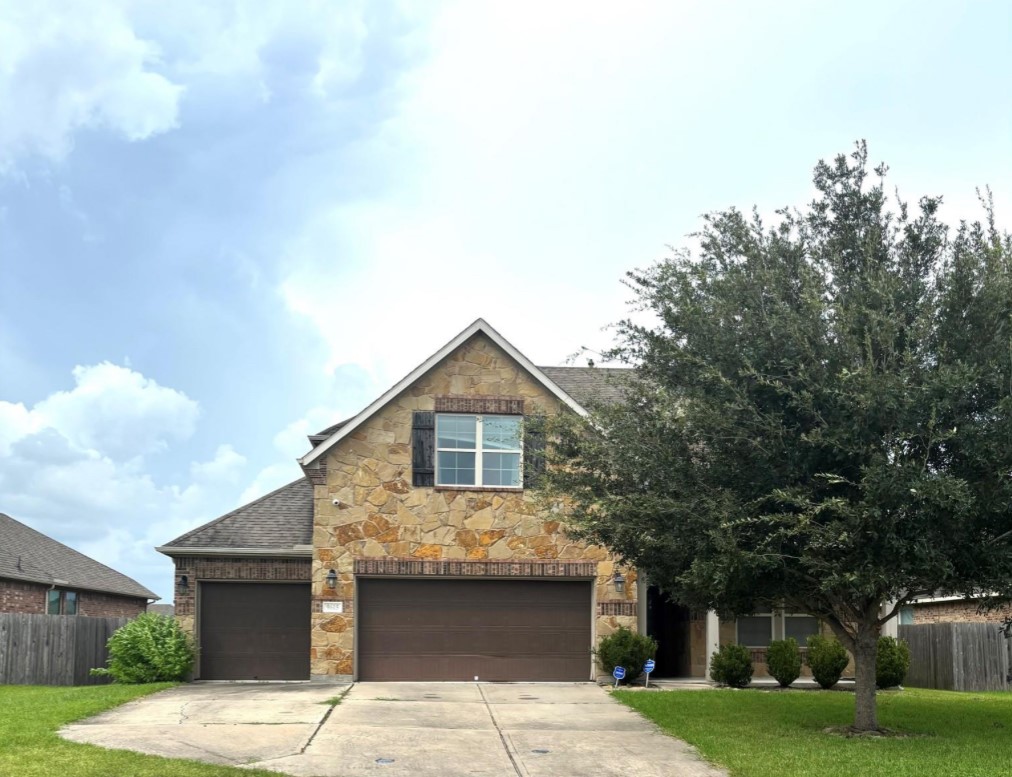 9615 Emerald Briar Lane