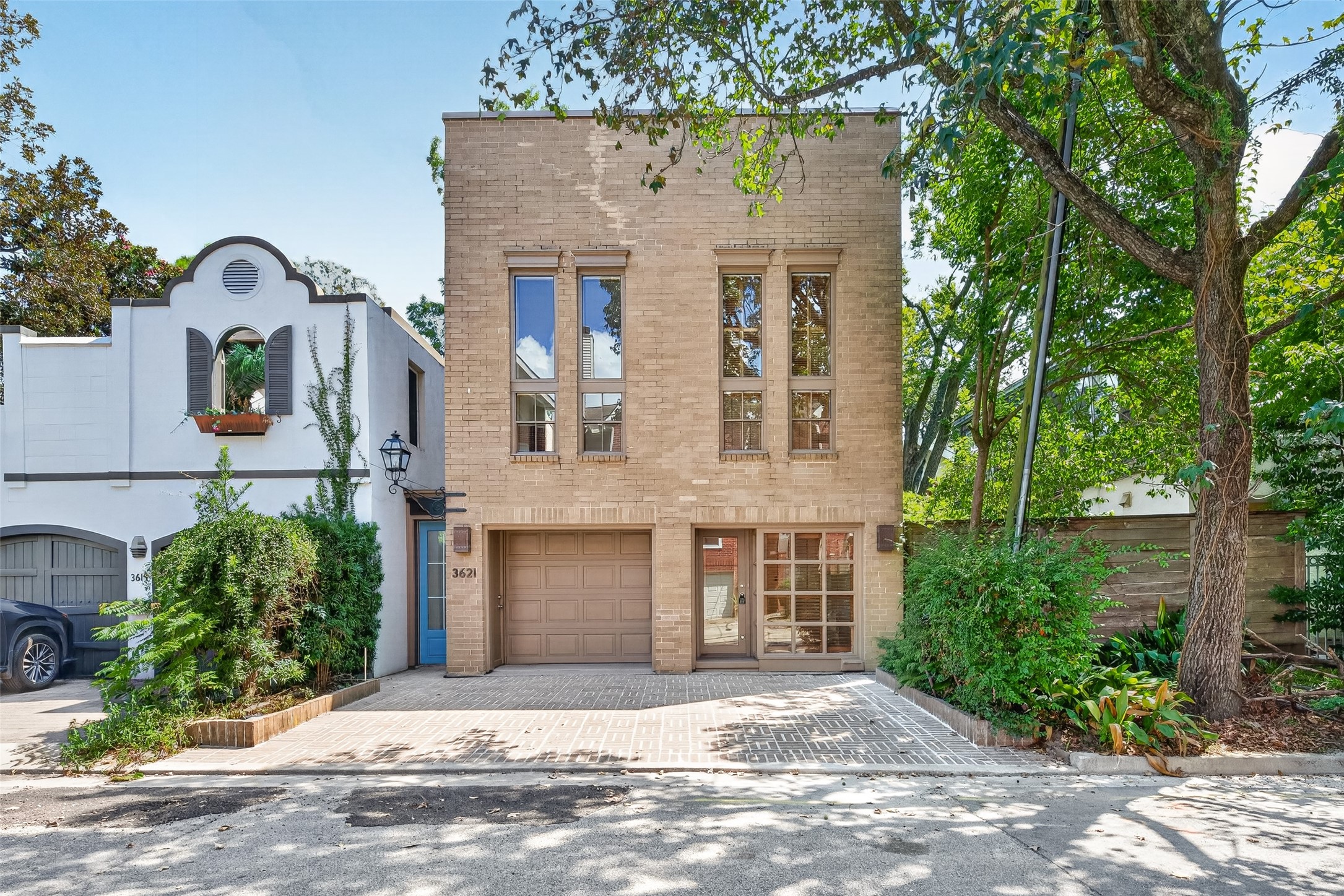 3621 Yupon Street Property Photo 1