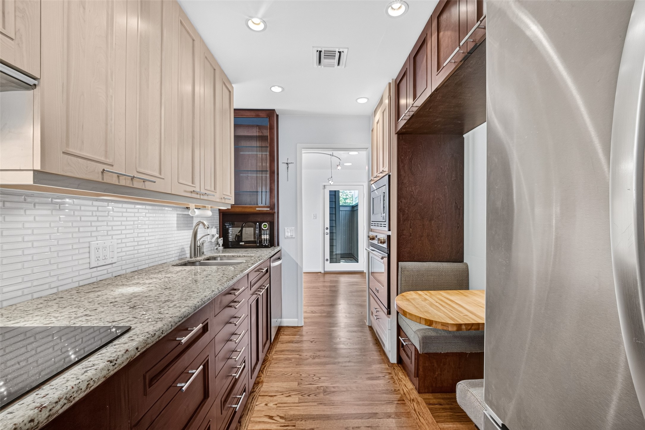 3621 Yupon Street Property Photo 11